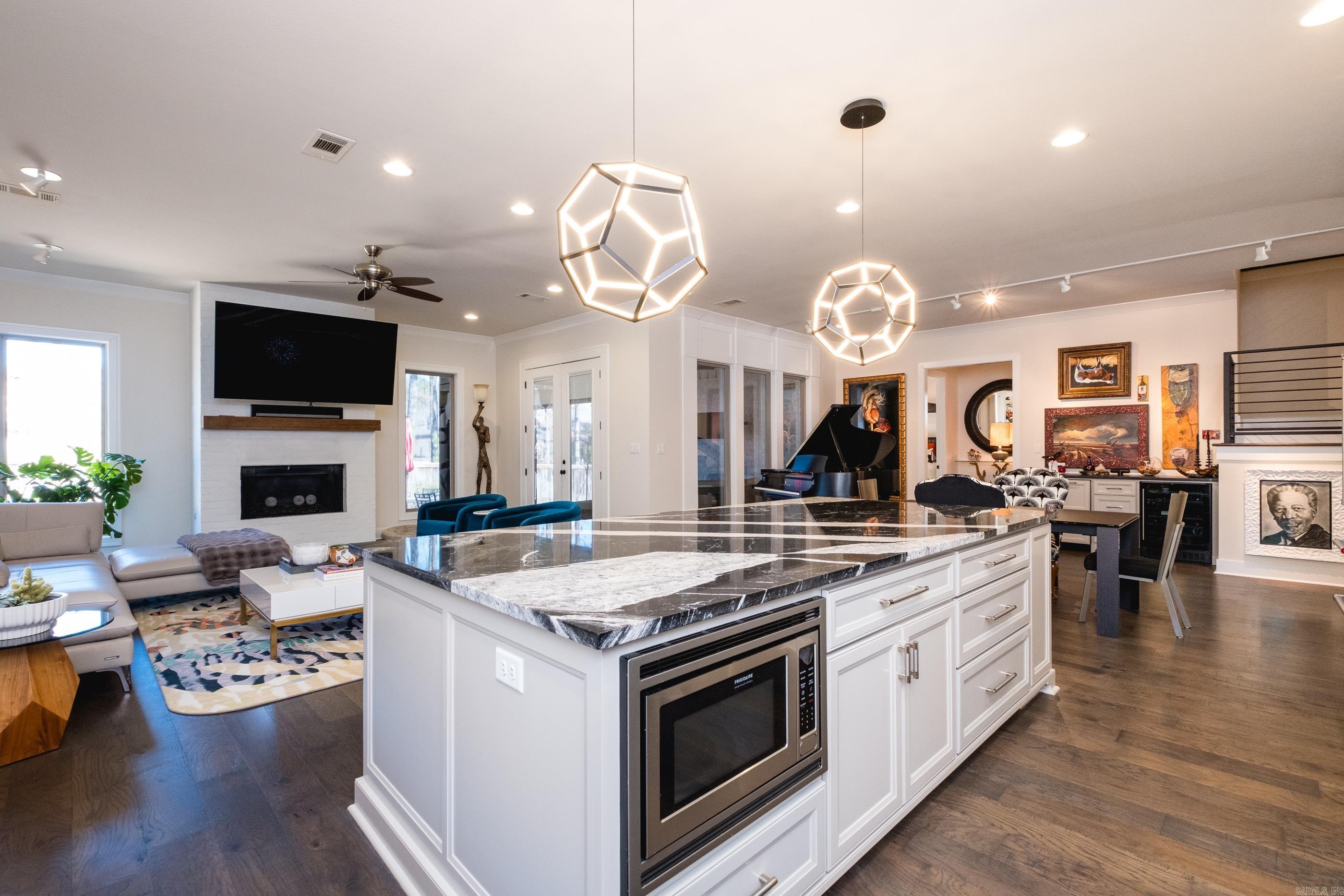 18  Ensbury  Little Rock, AR