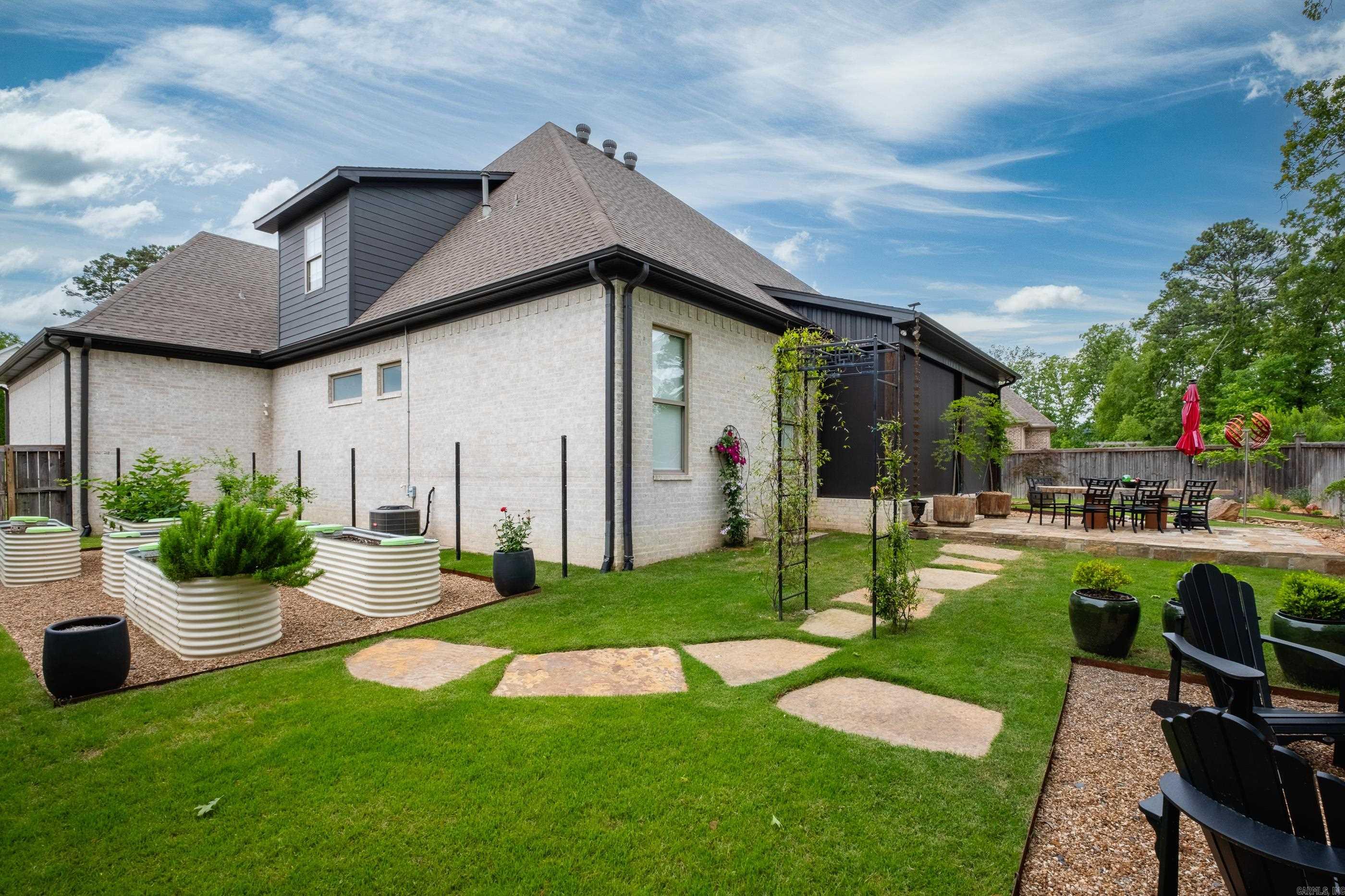 18  Ensbury  Little Rock, AR