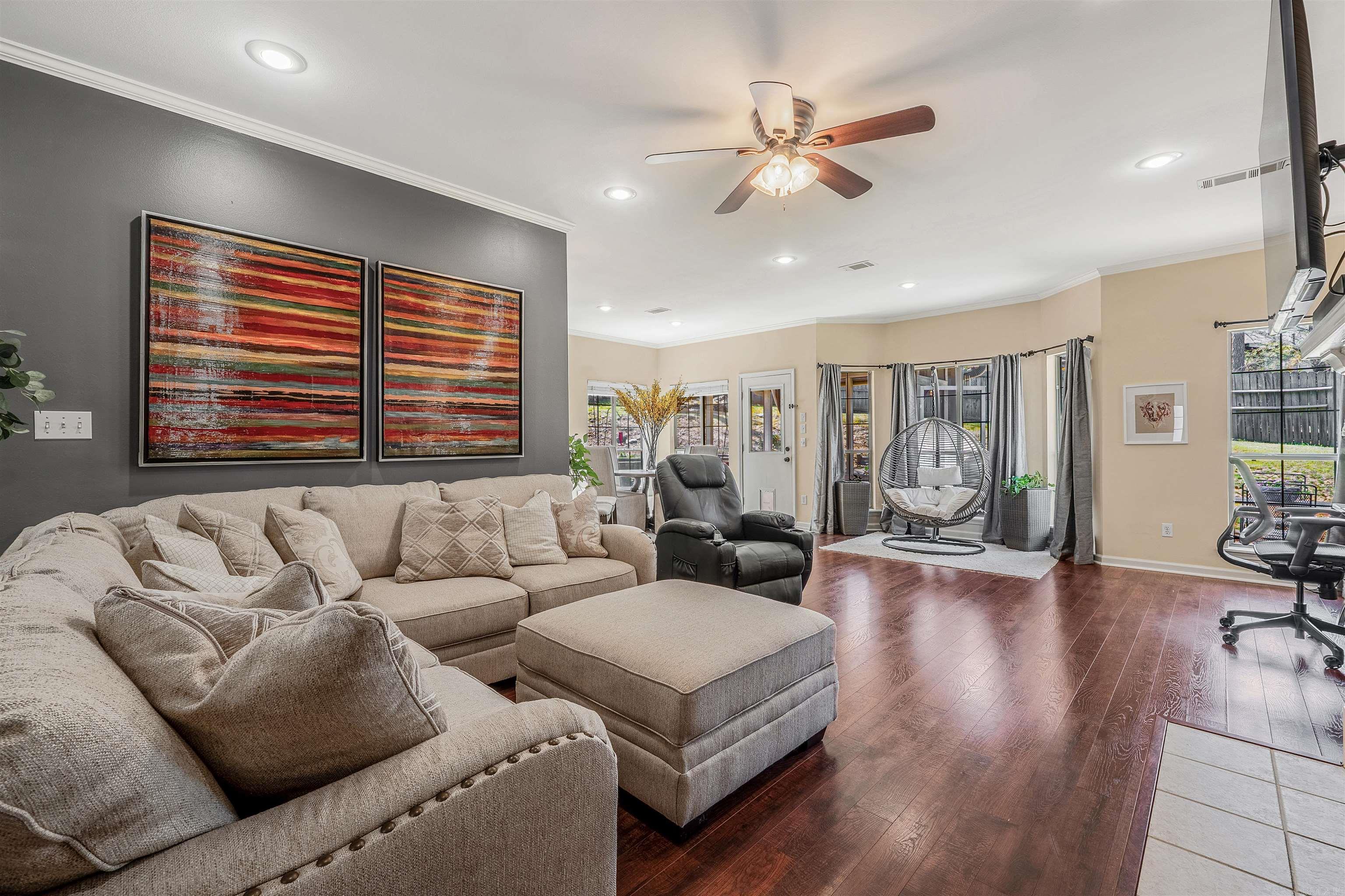 5 Topaz Lane Maumelle, AR 72113