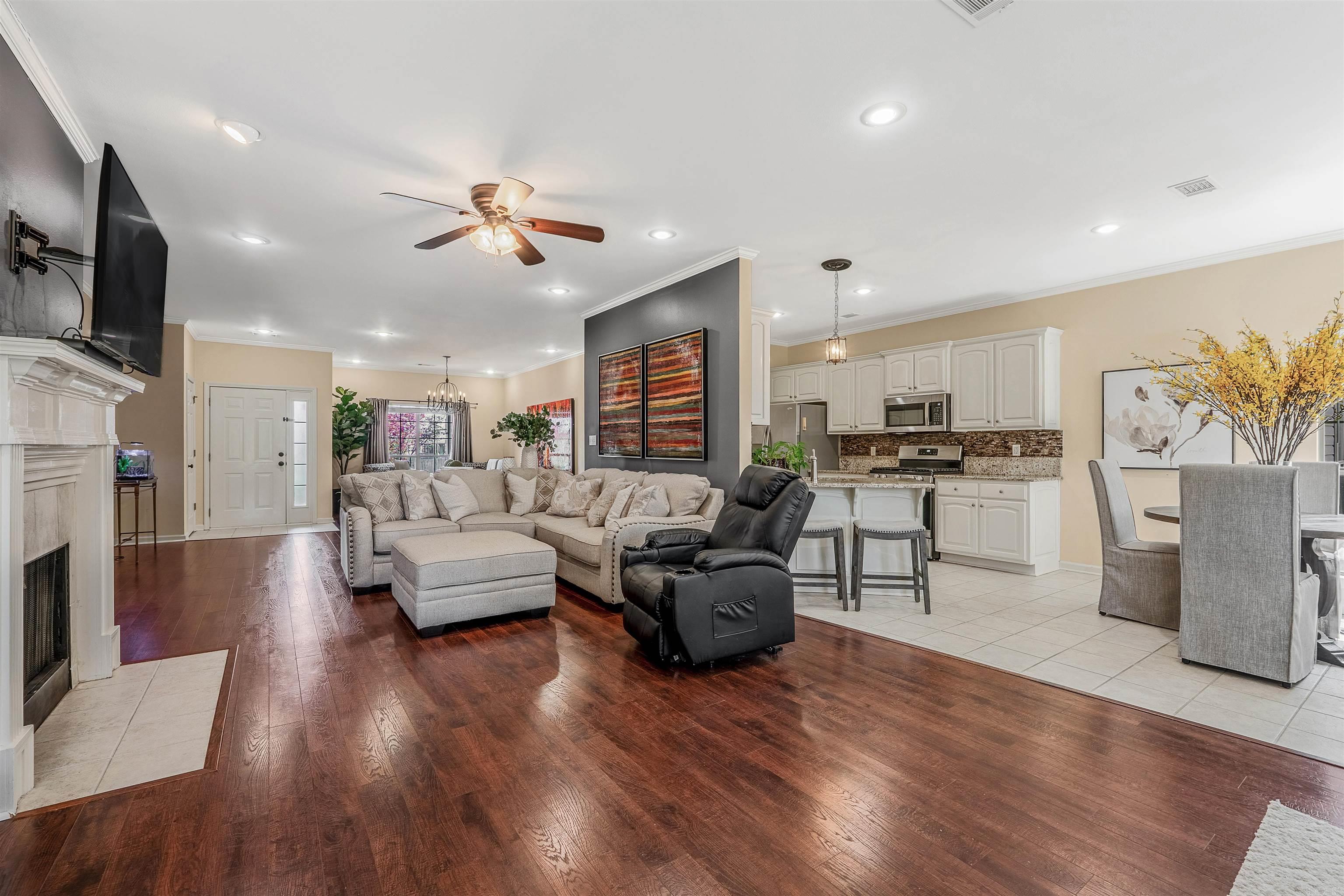 5 Topaz Lane Maumelle, AR 72113