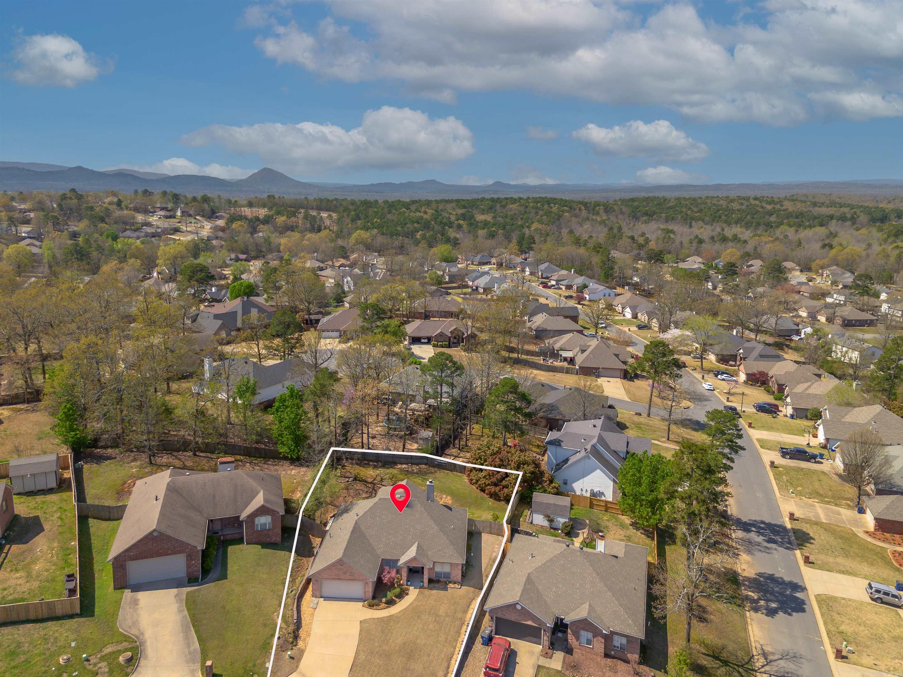 5 Topaz Lane Maumelle, AR 72113