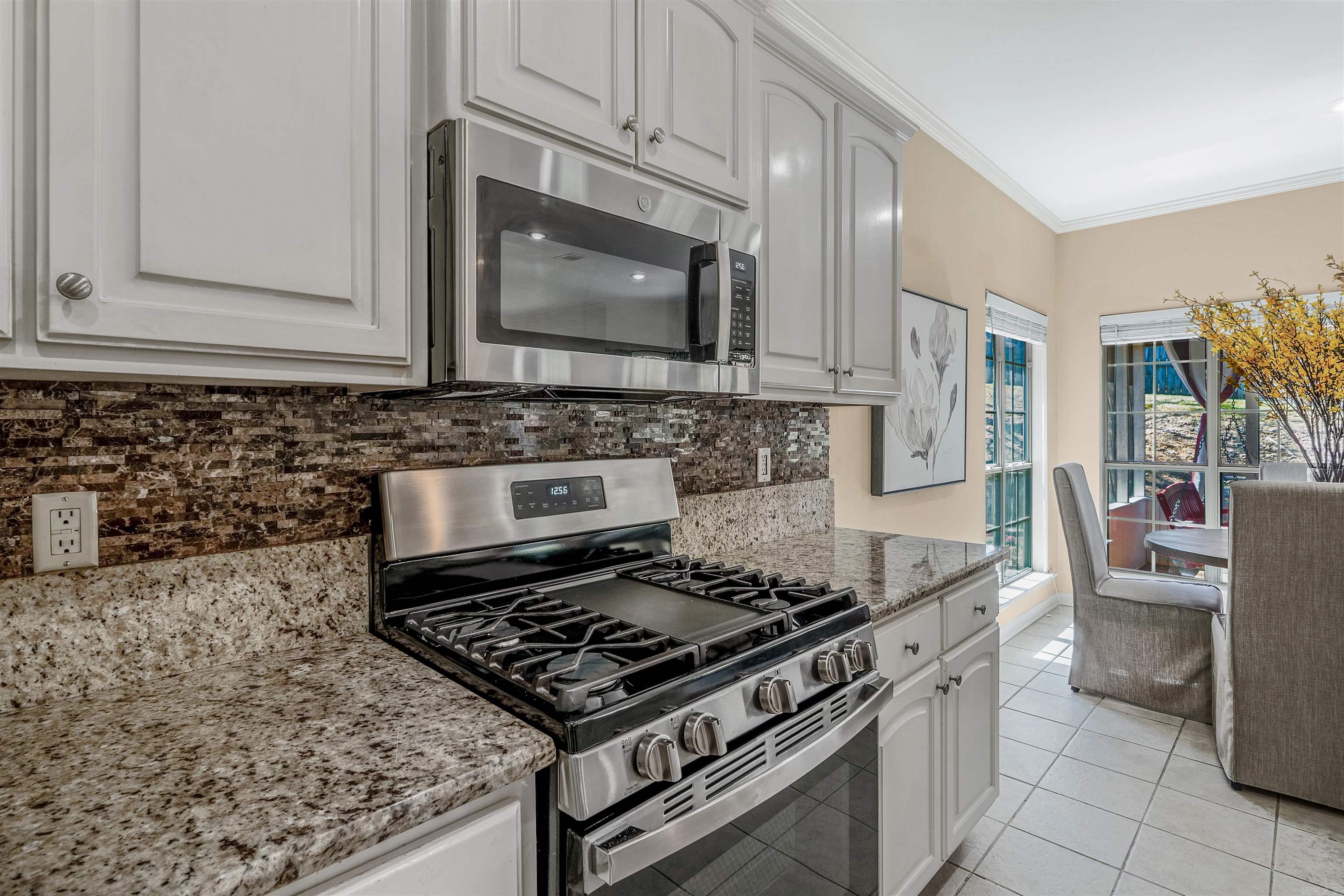 5 Topaz Lane Maumelle, AR 72113