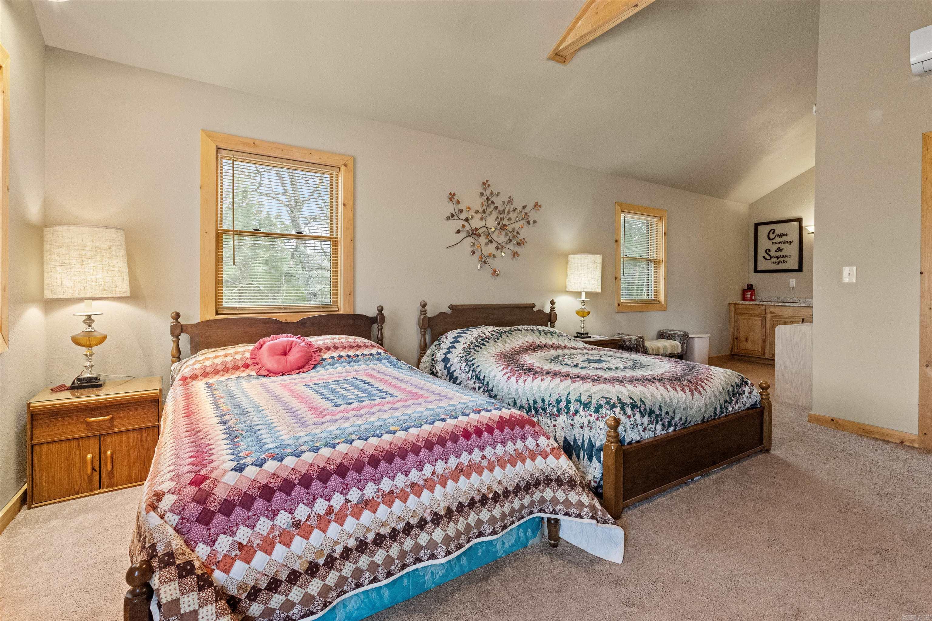 381 Alabaster Lane Yellville, AR 72687