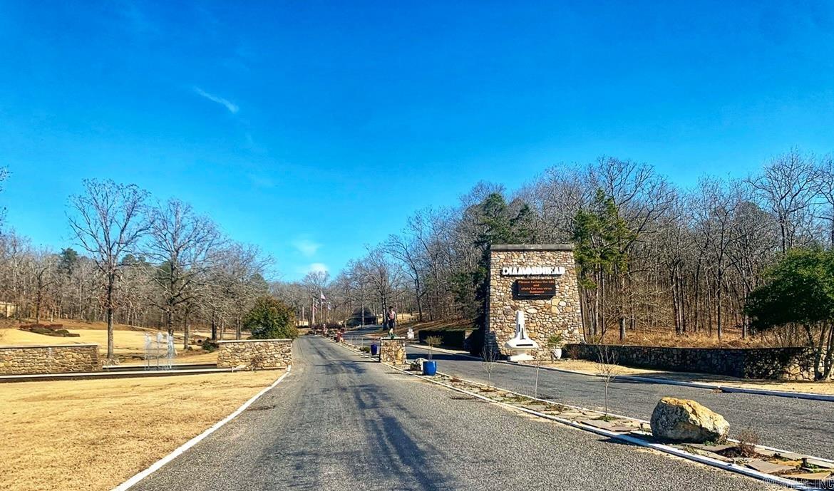 208  Avonshire  Hot Springs, AR