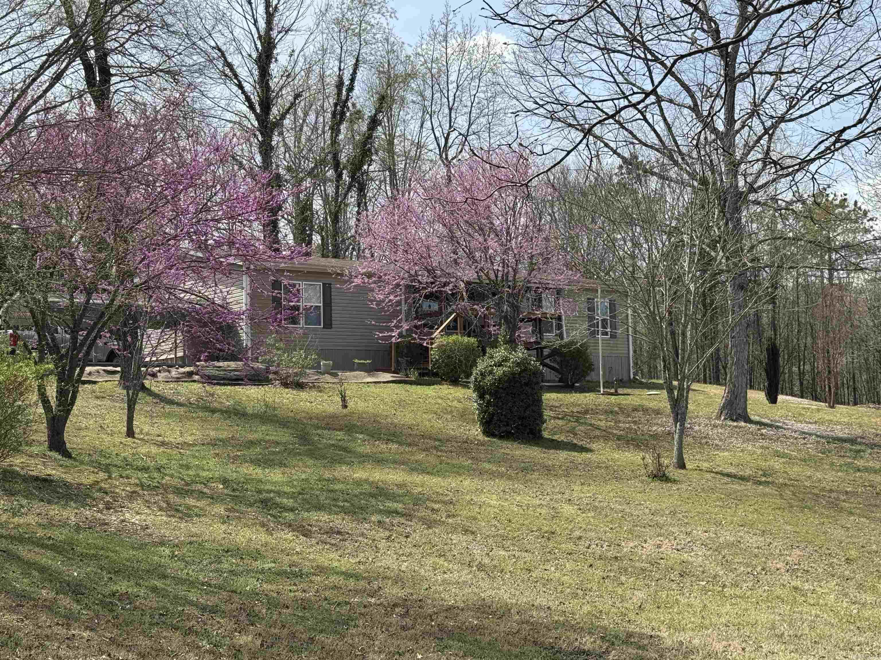 8135  Park  Fountain Lake, AR