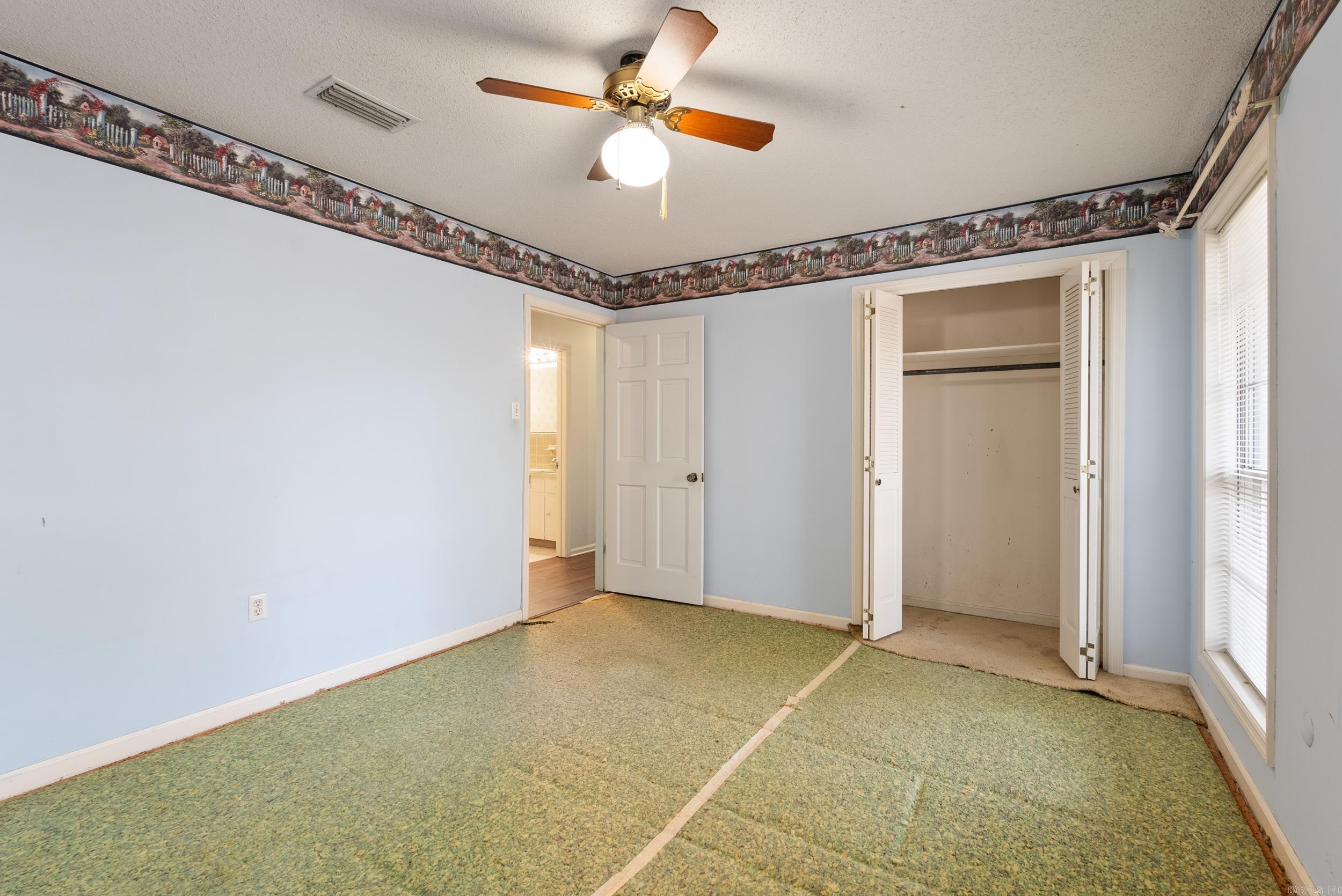 10  Deerwood Dr  Conway, AR