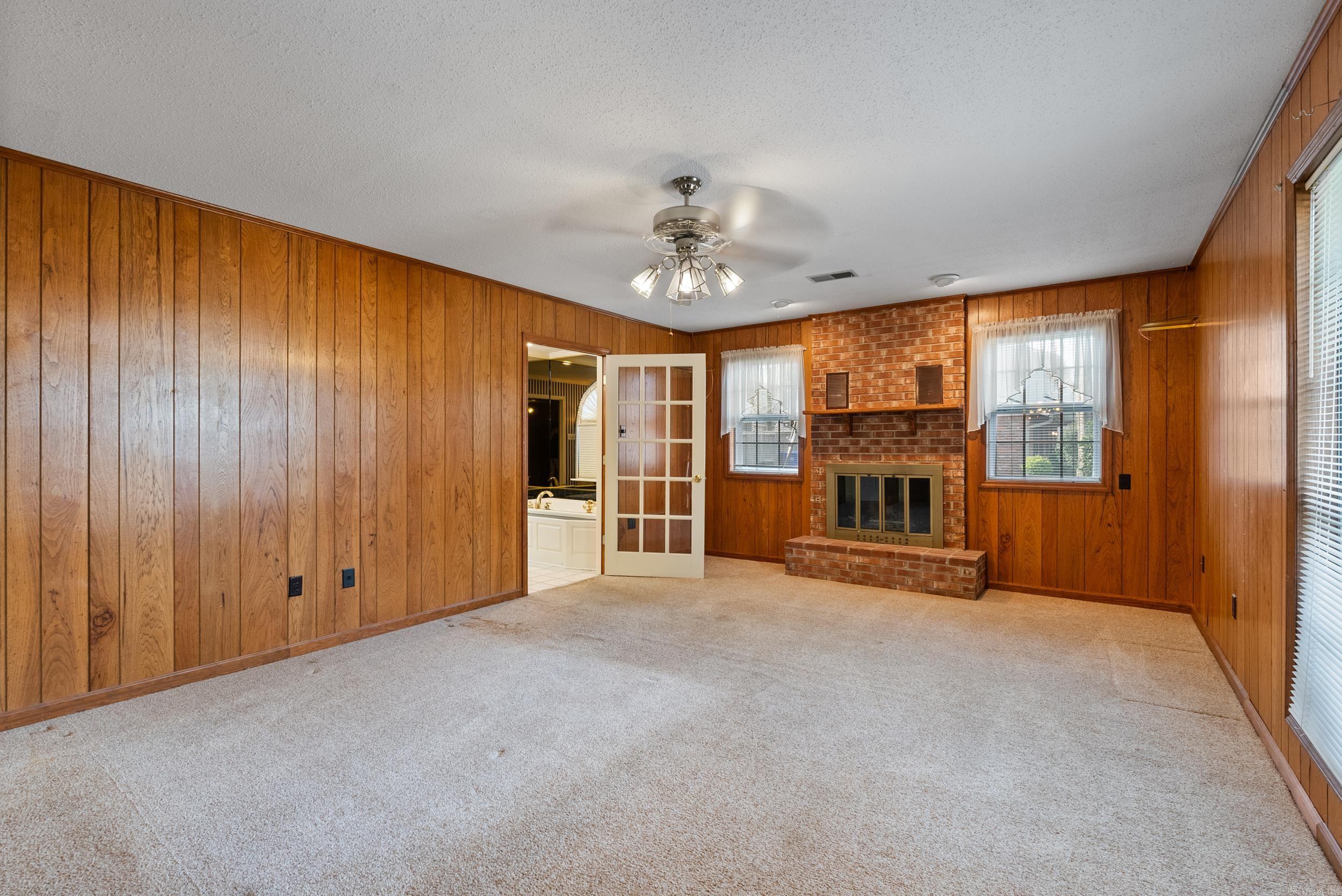 10  Deerwood Dr  Conway, AR