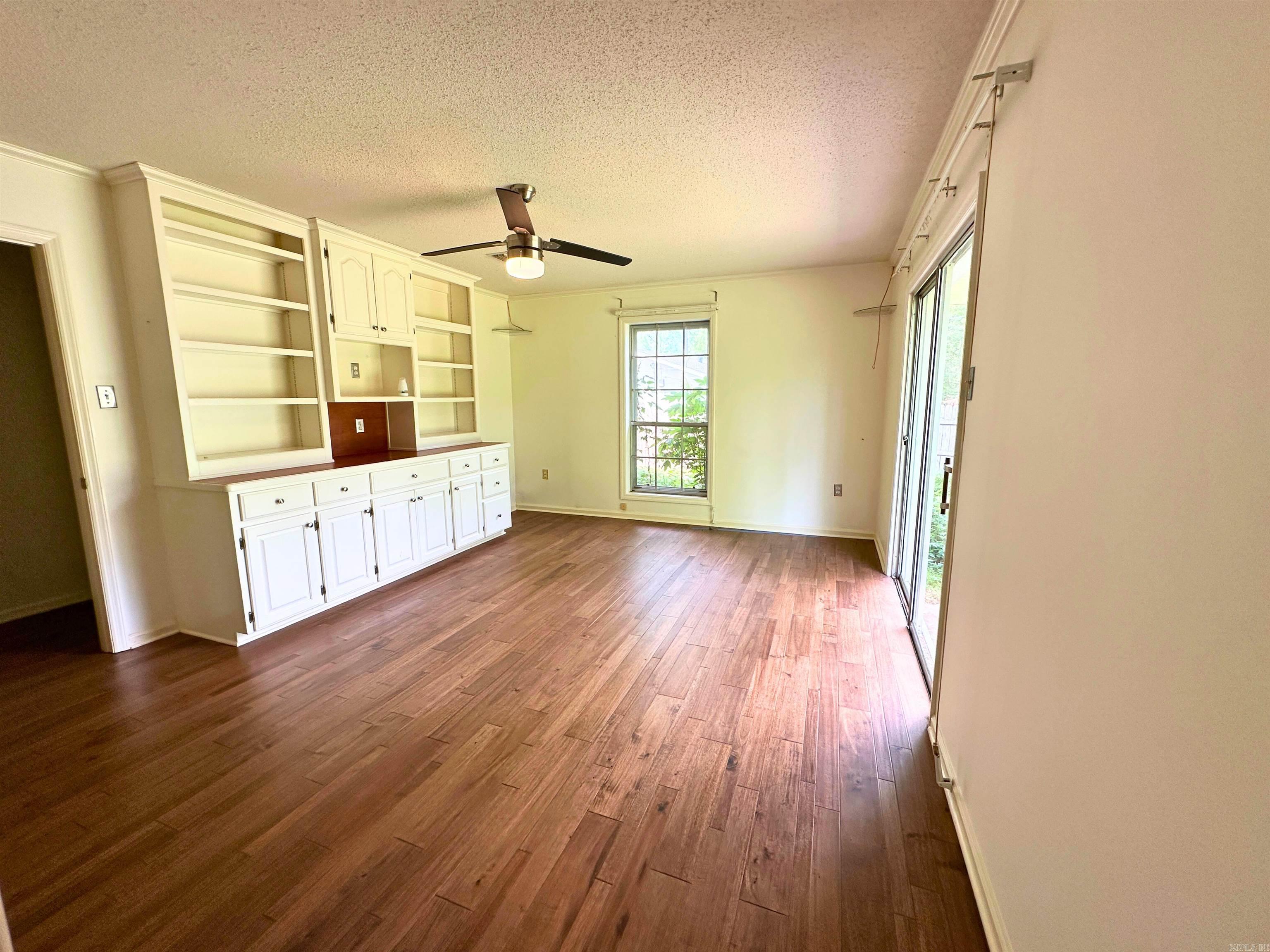 10  Deerwood Dr  Conway, AR