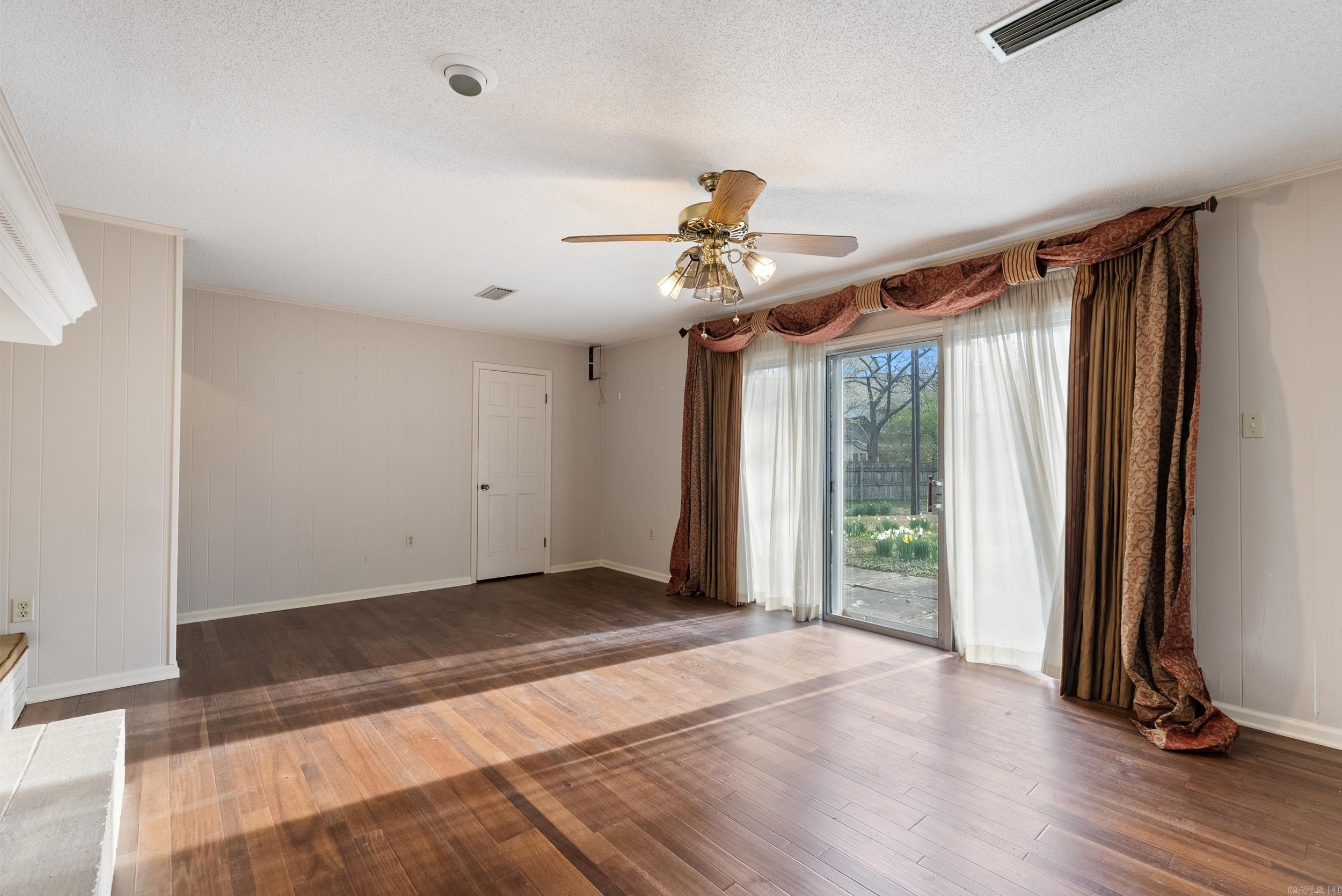 10  Deerwood Dr  Conway, AR