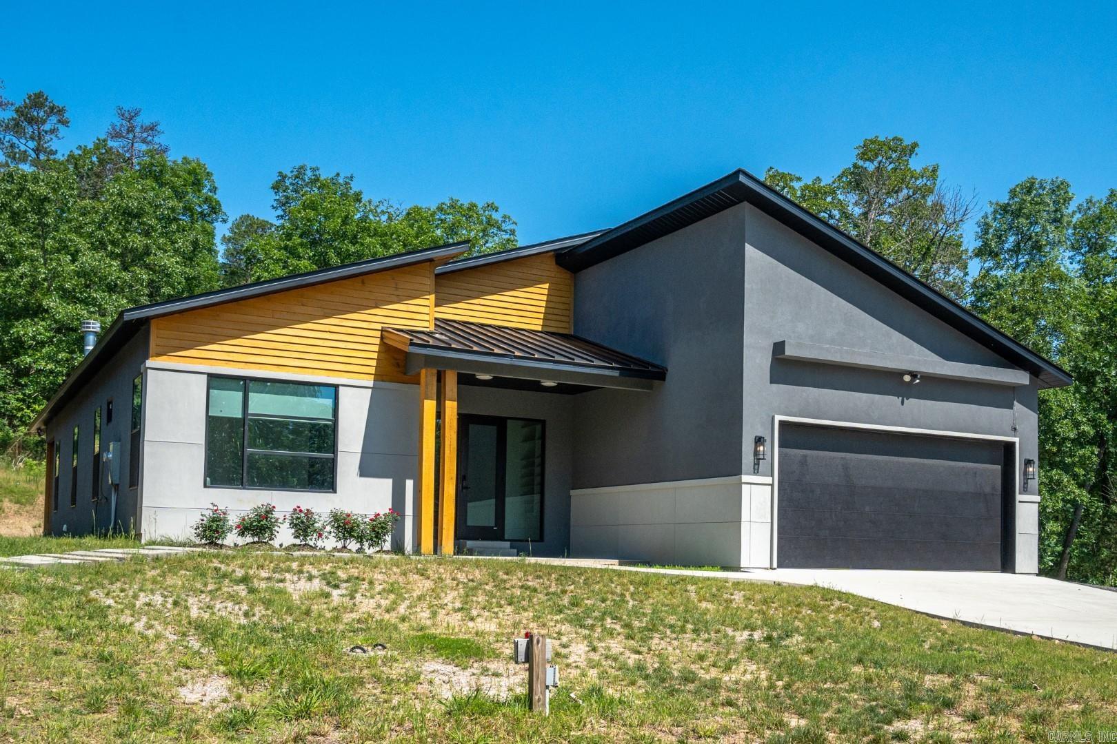 1221  Cedarglade Road  Hot Springs, AR