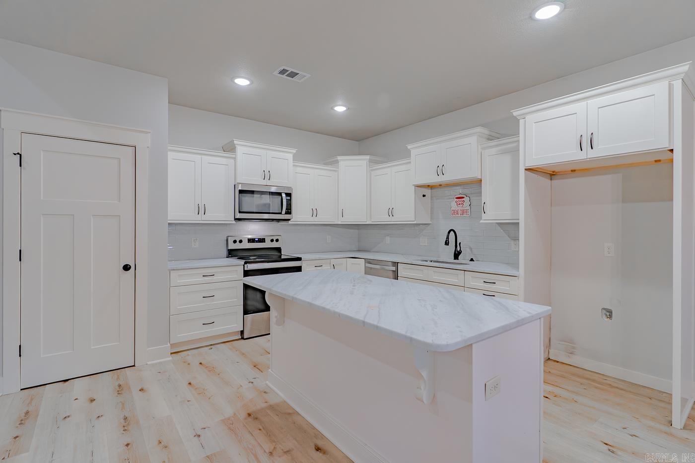 218  Gulley  Brookland, AR