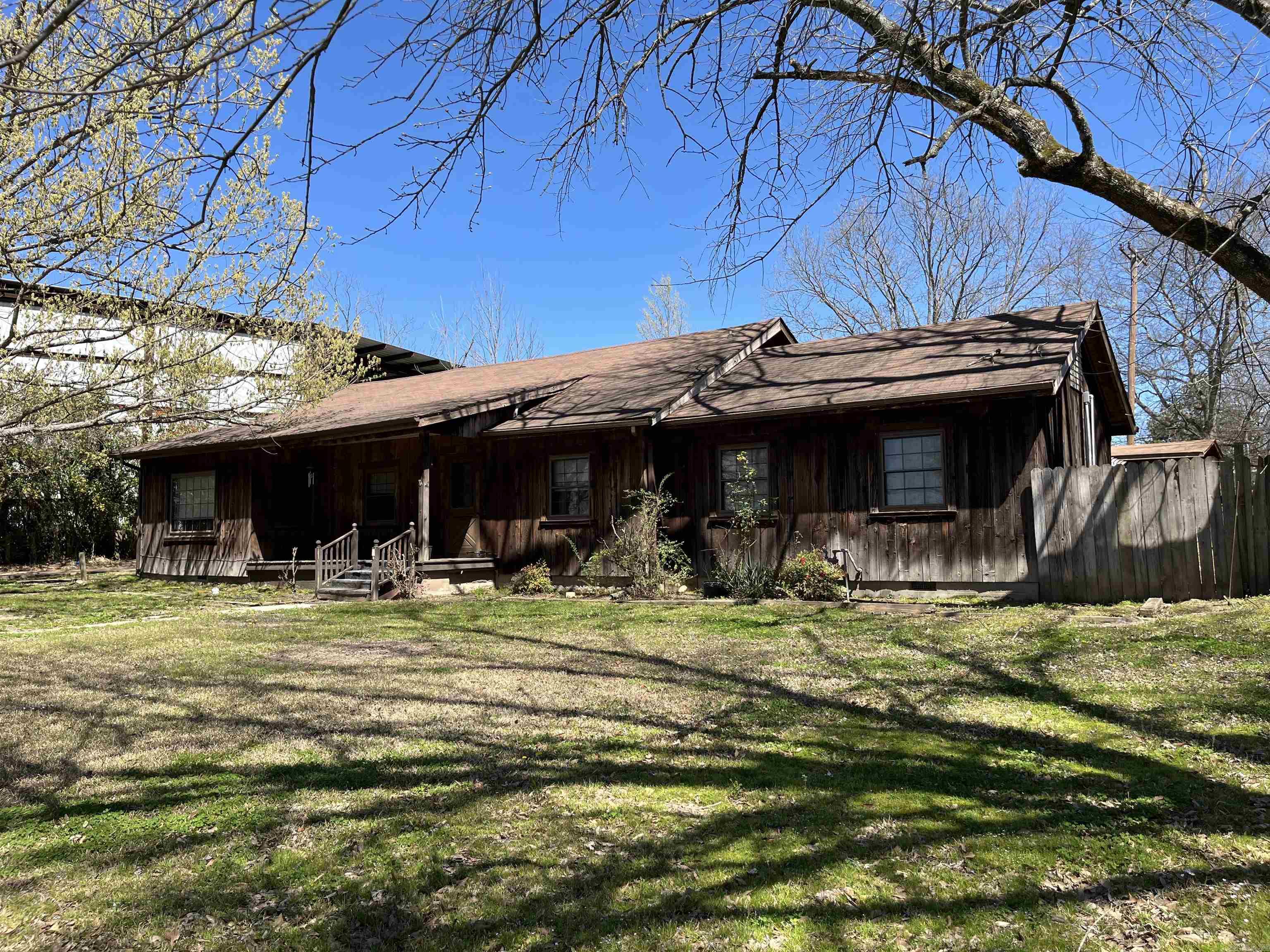 204 S 3RD  Glenwood, AR