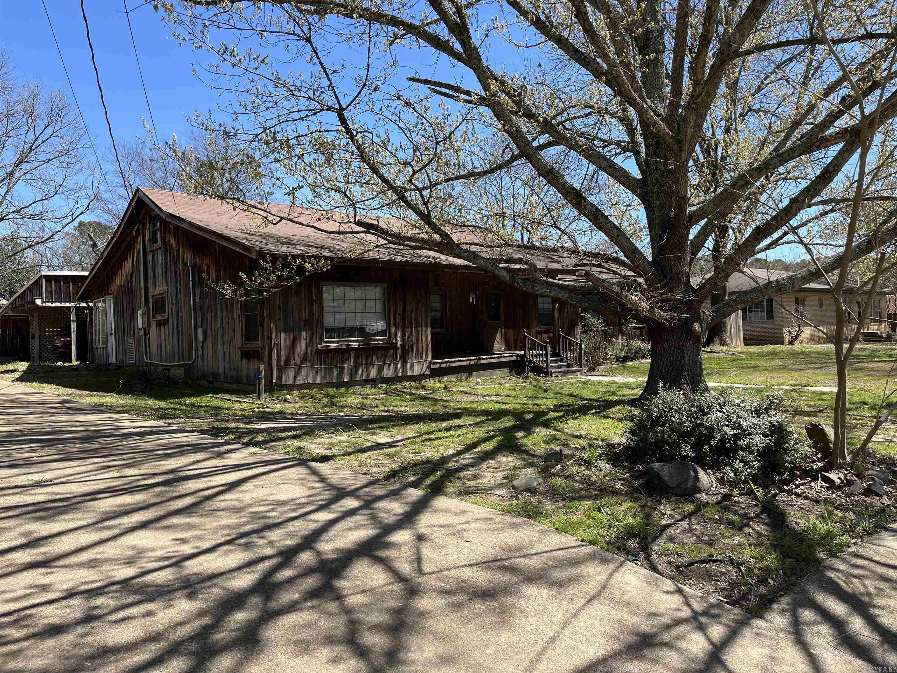 204 S 3RD  Glenwood, AR