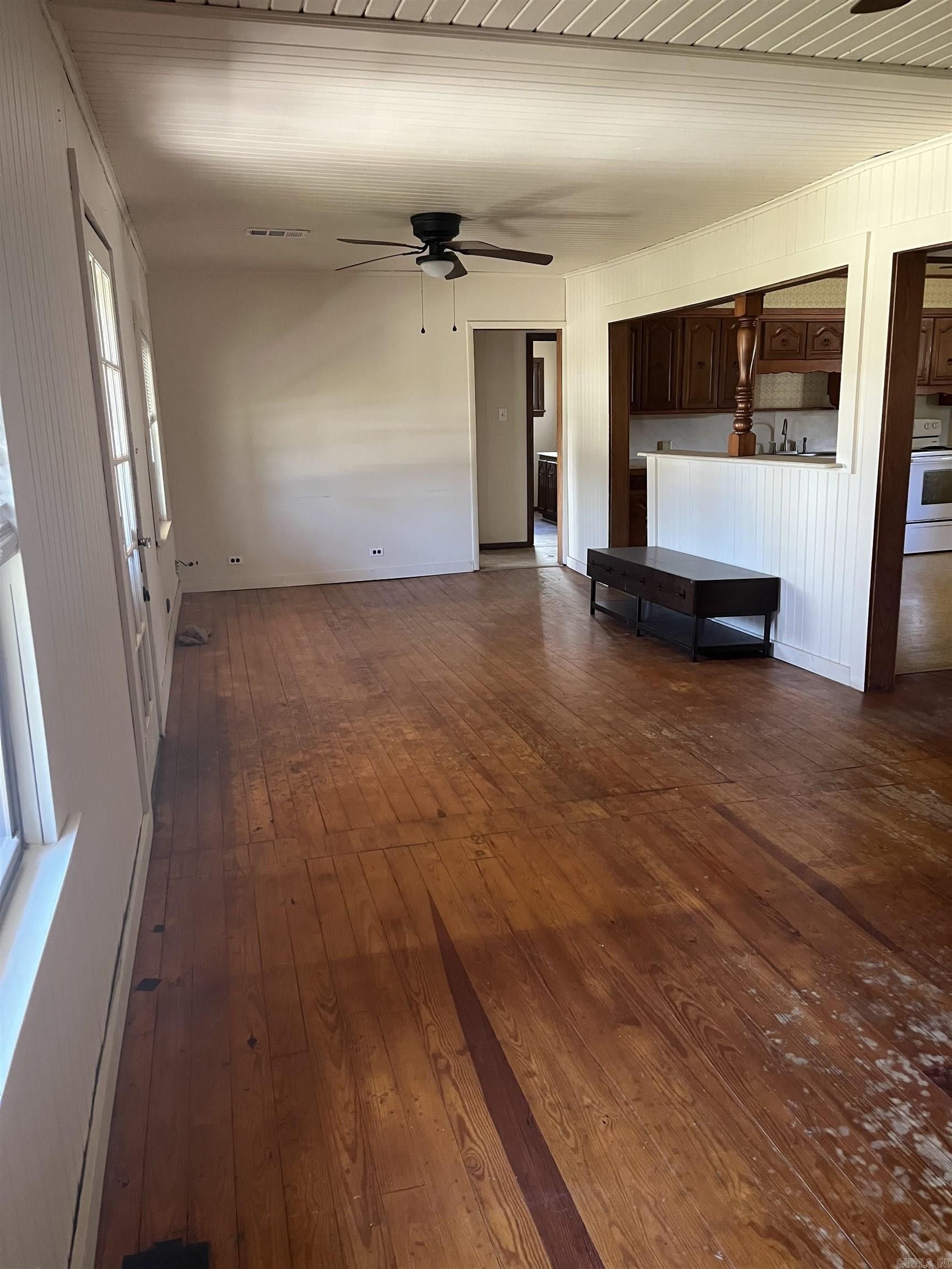 204 S 3RD  Glenwood, AR