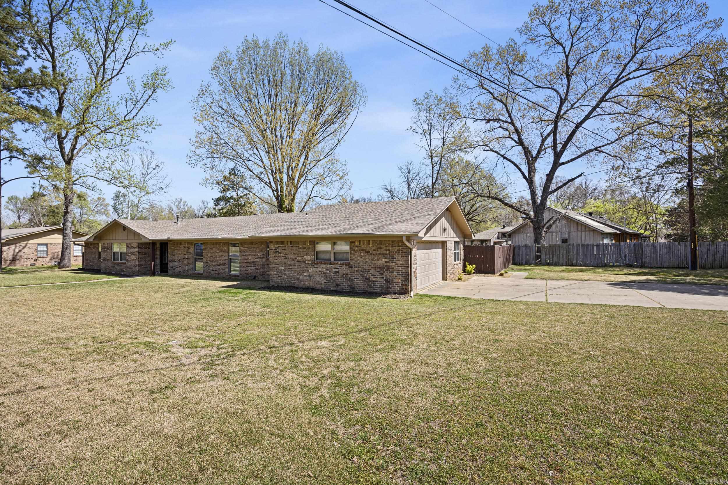 409 S Arlington  Russellville, AR