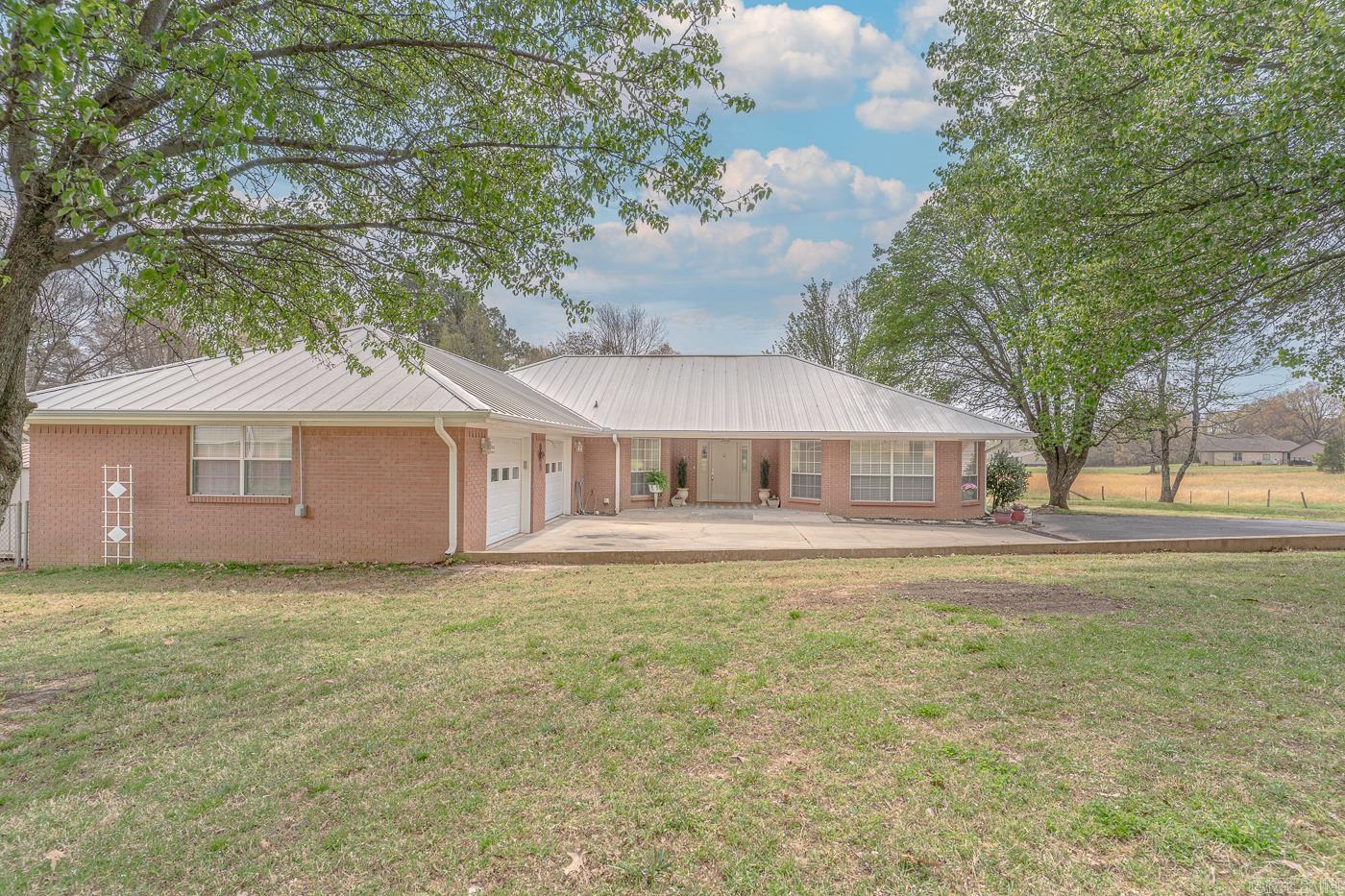 2812  Finch  Paragould, AR
