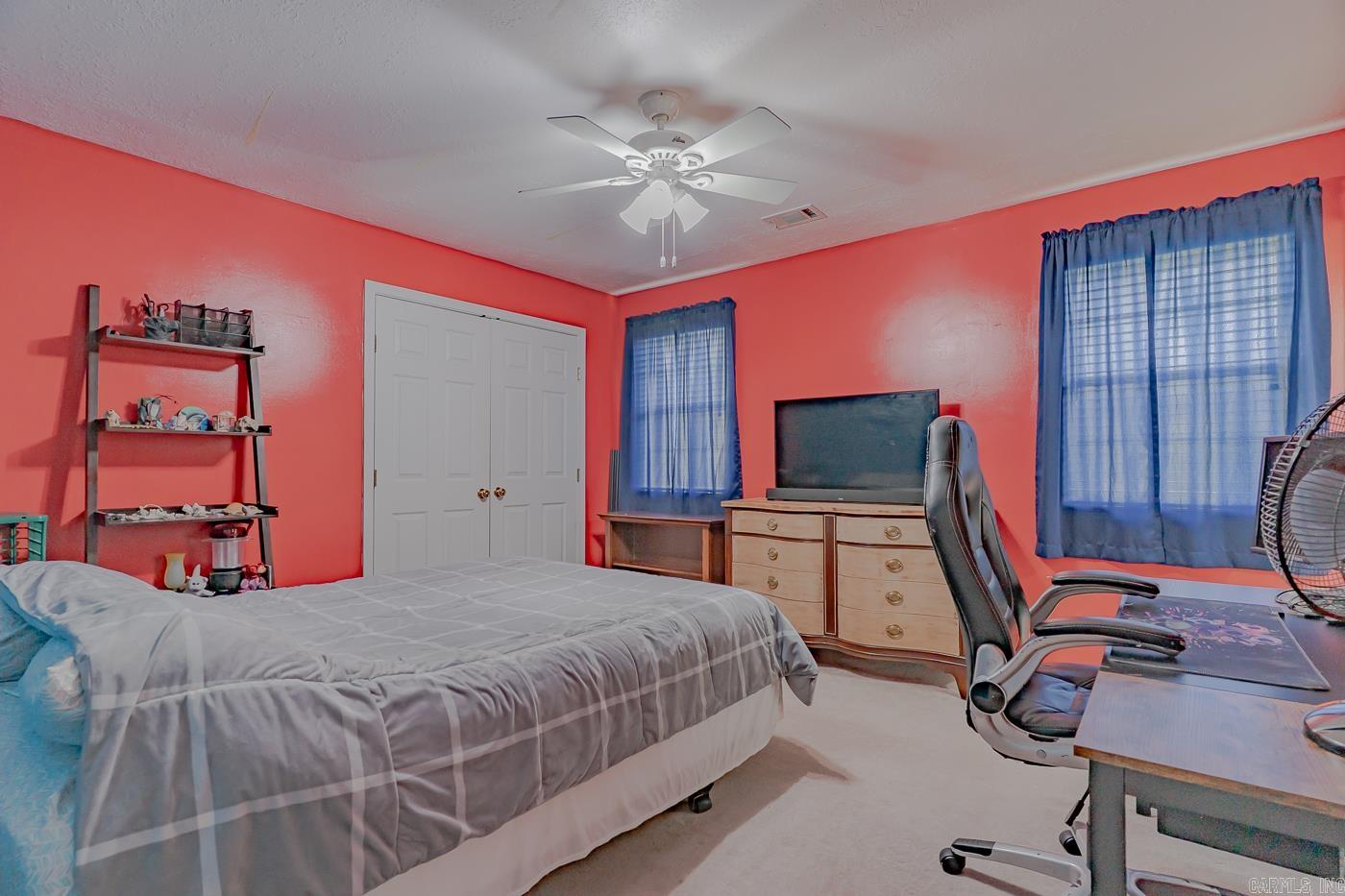 2812  Finch  Paragould, AR