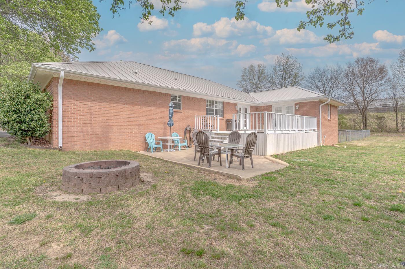2812  Finch  Paragould, AR