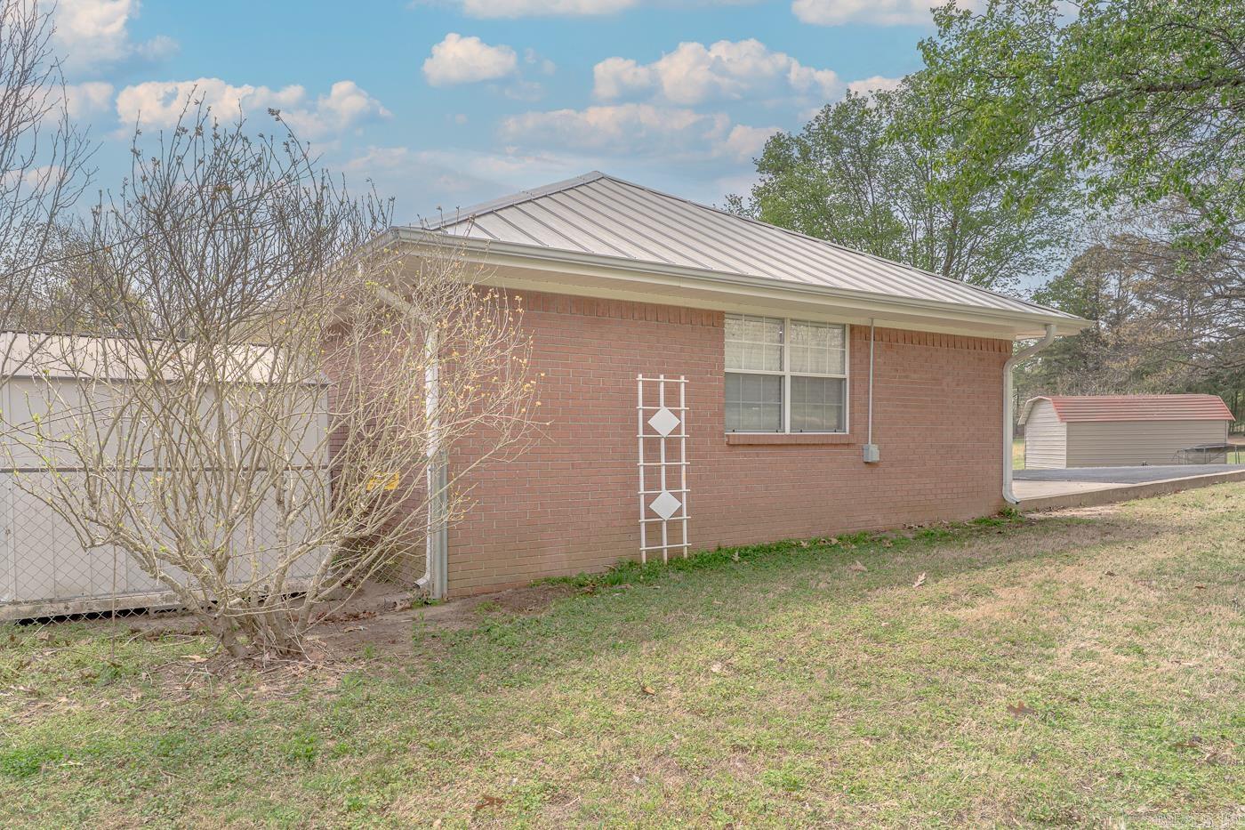 2812  Finch  Paragould, AR