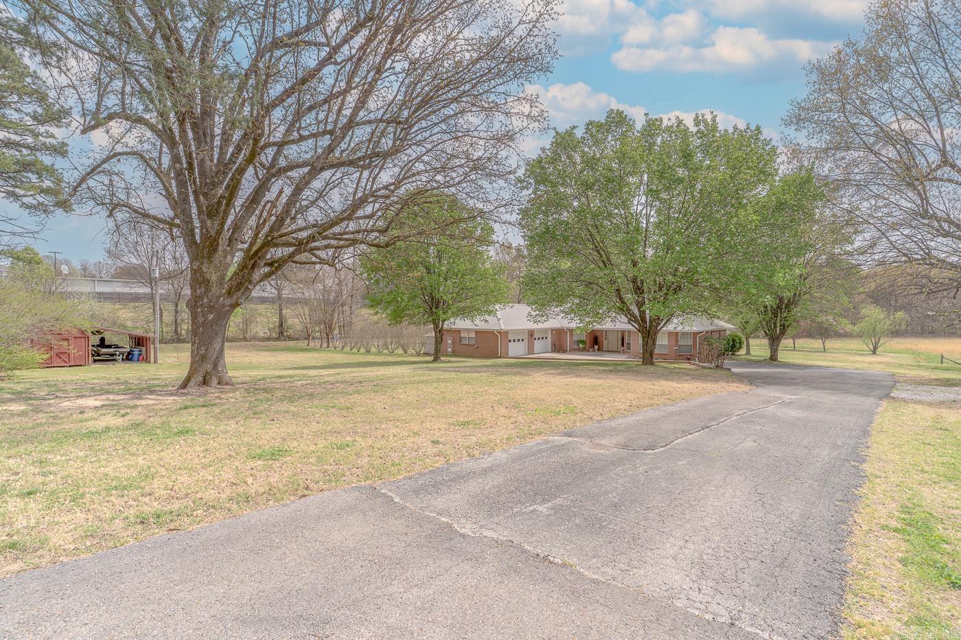 2812  Finch  Paragould, AR