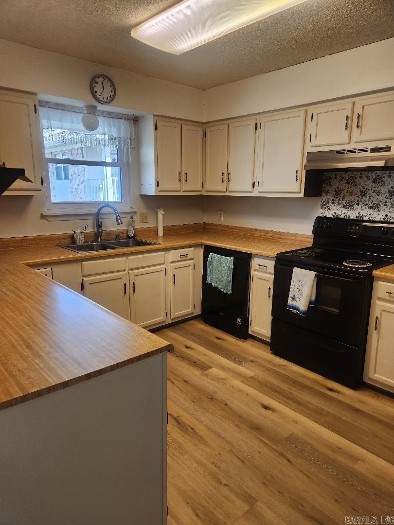 220  Cooper  Hot Springs, AR