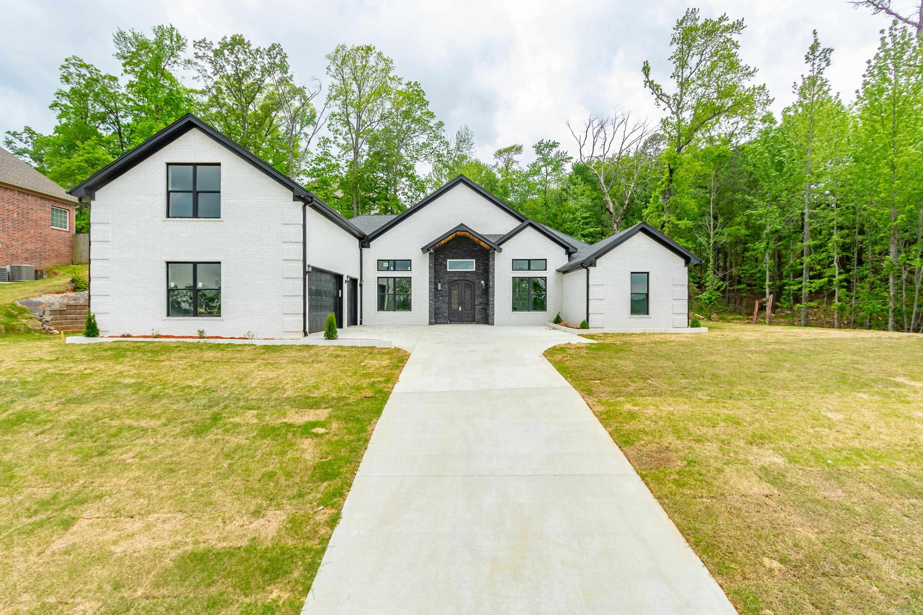 115  NAVAJO  Maumelle, AR