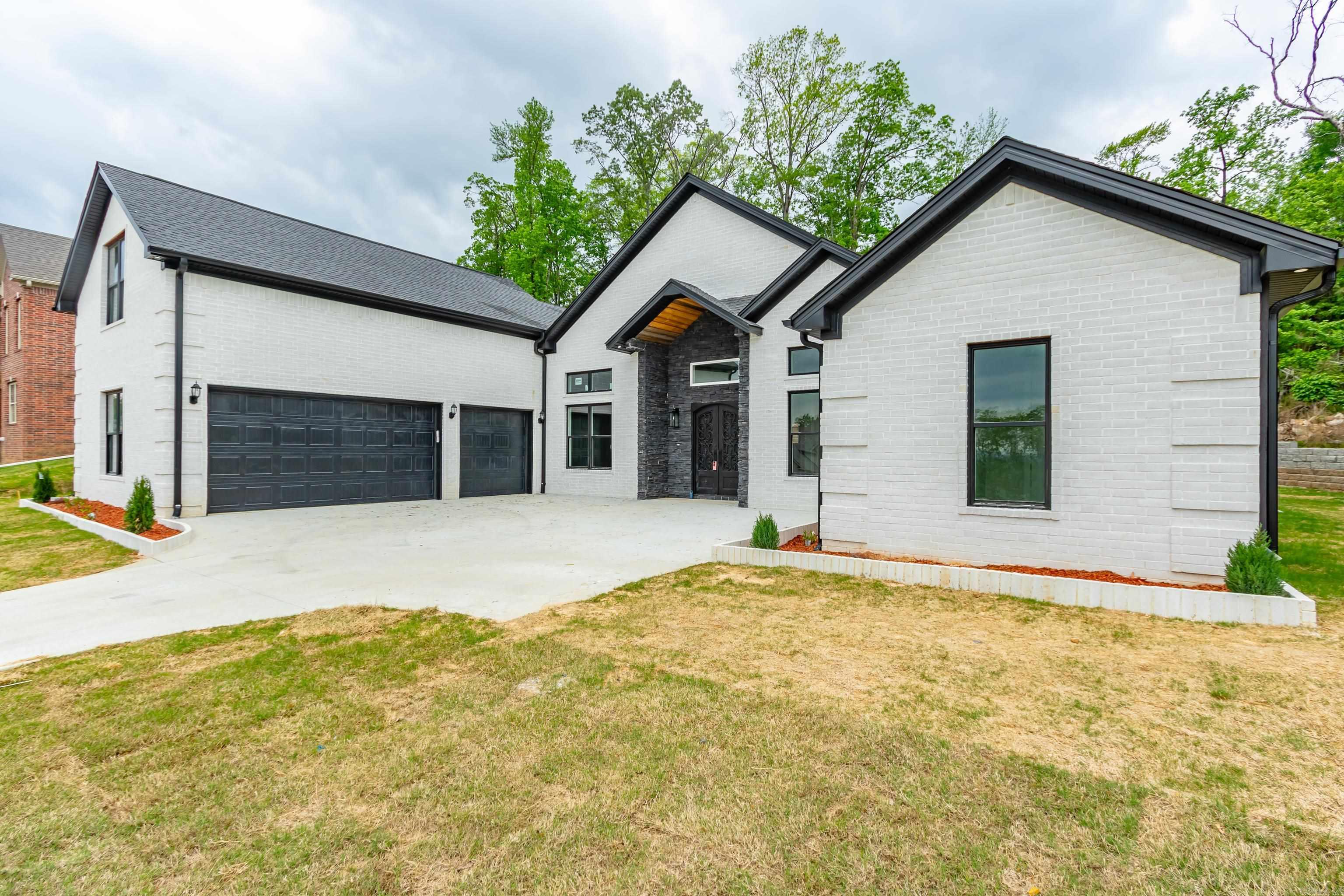 115  NAVAJO  Maumelle, AR