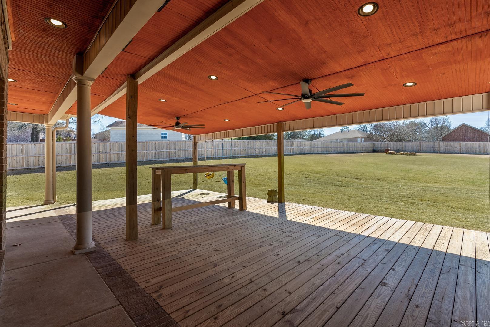 11 Brookside Drive Greenbrier, AR 72058-9999