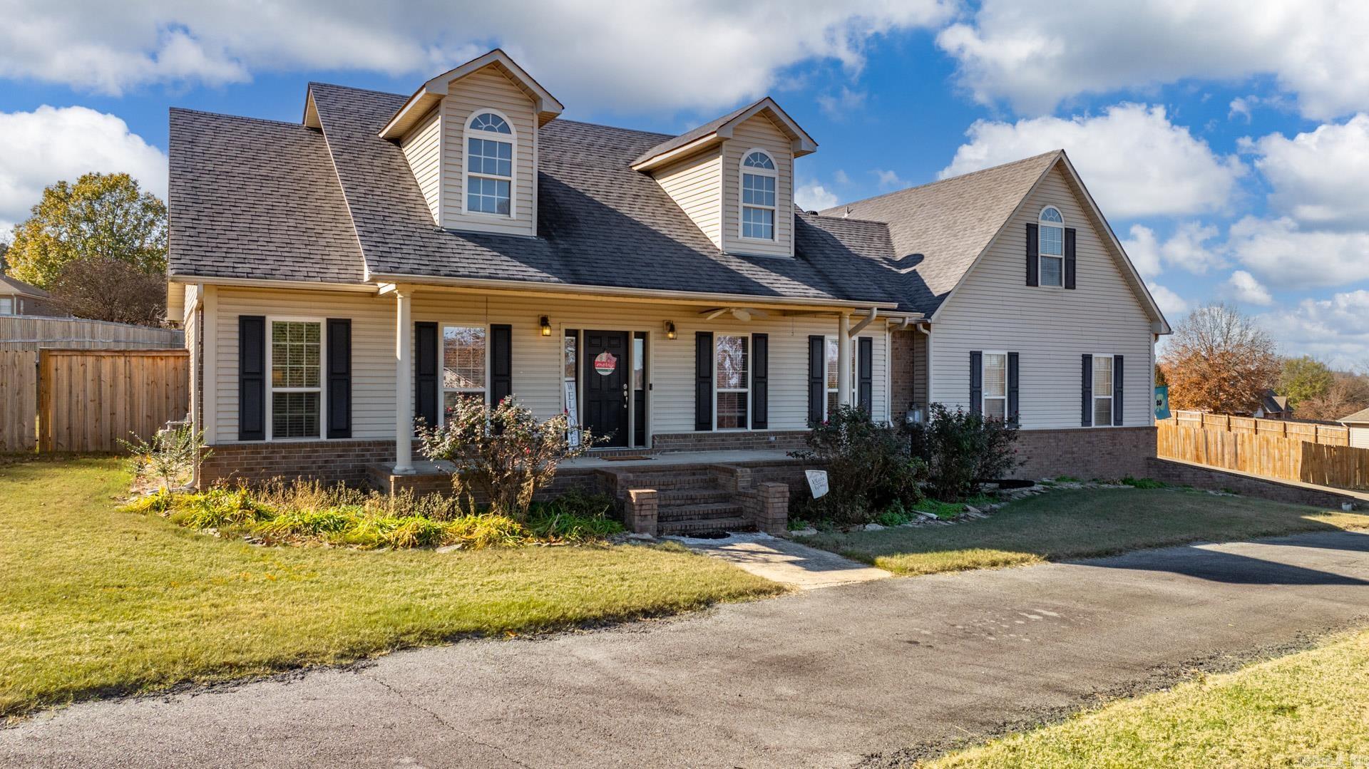 11 Brookside Drive Greenbrier, AR 72058-9999
