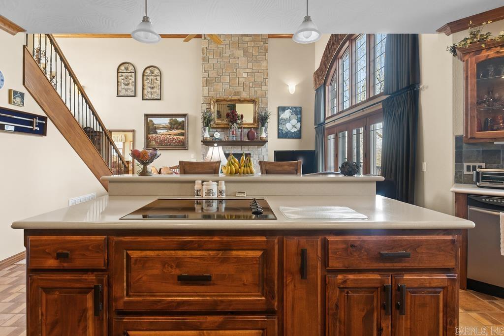 1211 CHESTNUT HILLS Drive Mountain Home, AR 72653