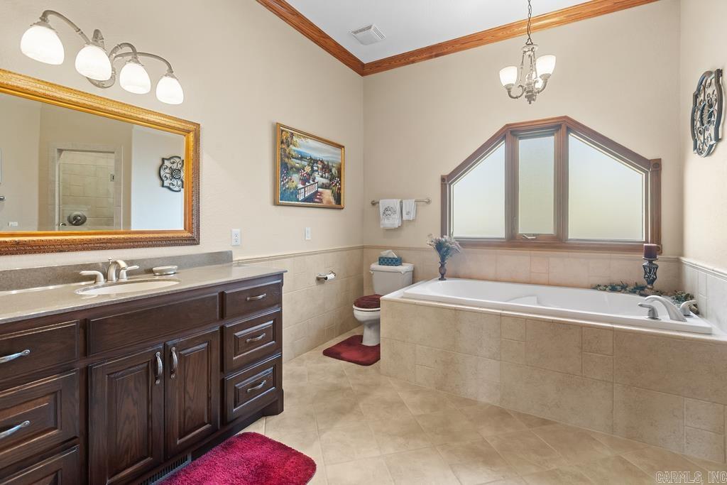 1211 CHESTNUT HILLS Drive Mountain Home, AR 72653