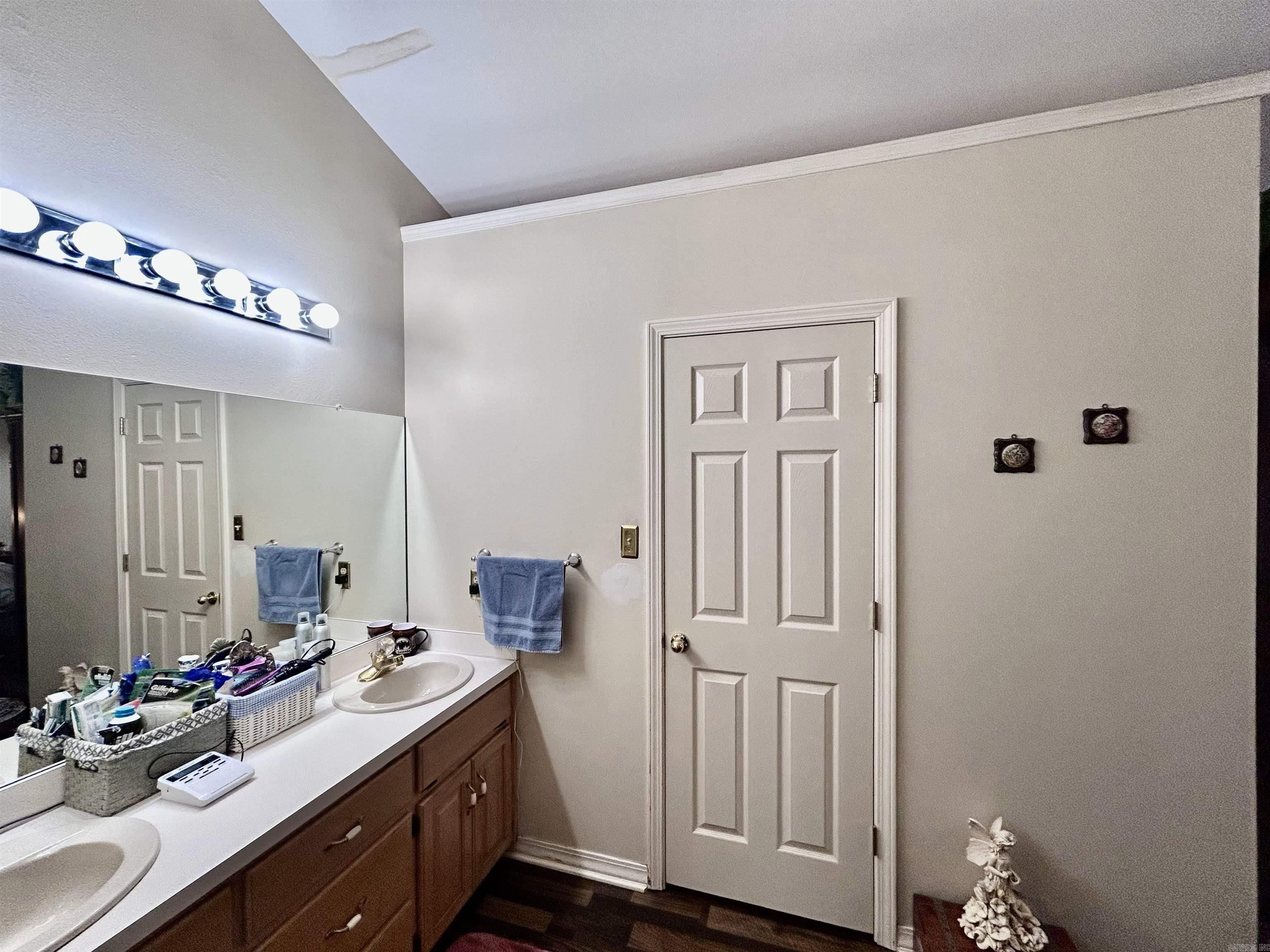 33 Violet Lane Russellville, AR 72802