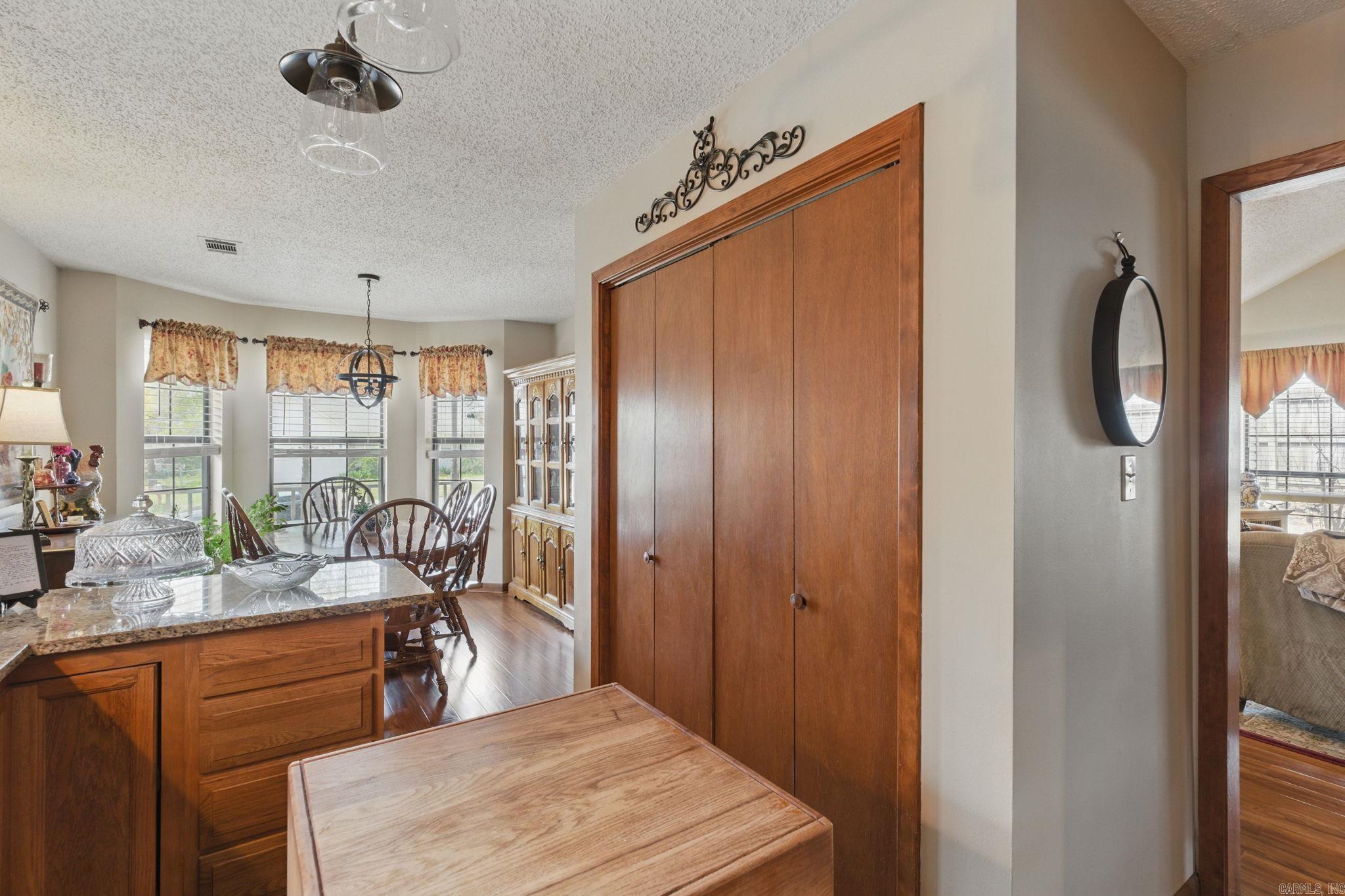 3  Redleaf Cir  Little Rock, AR