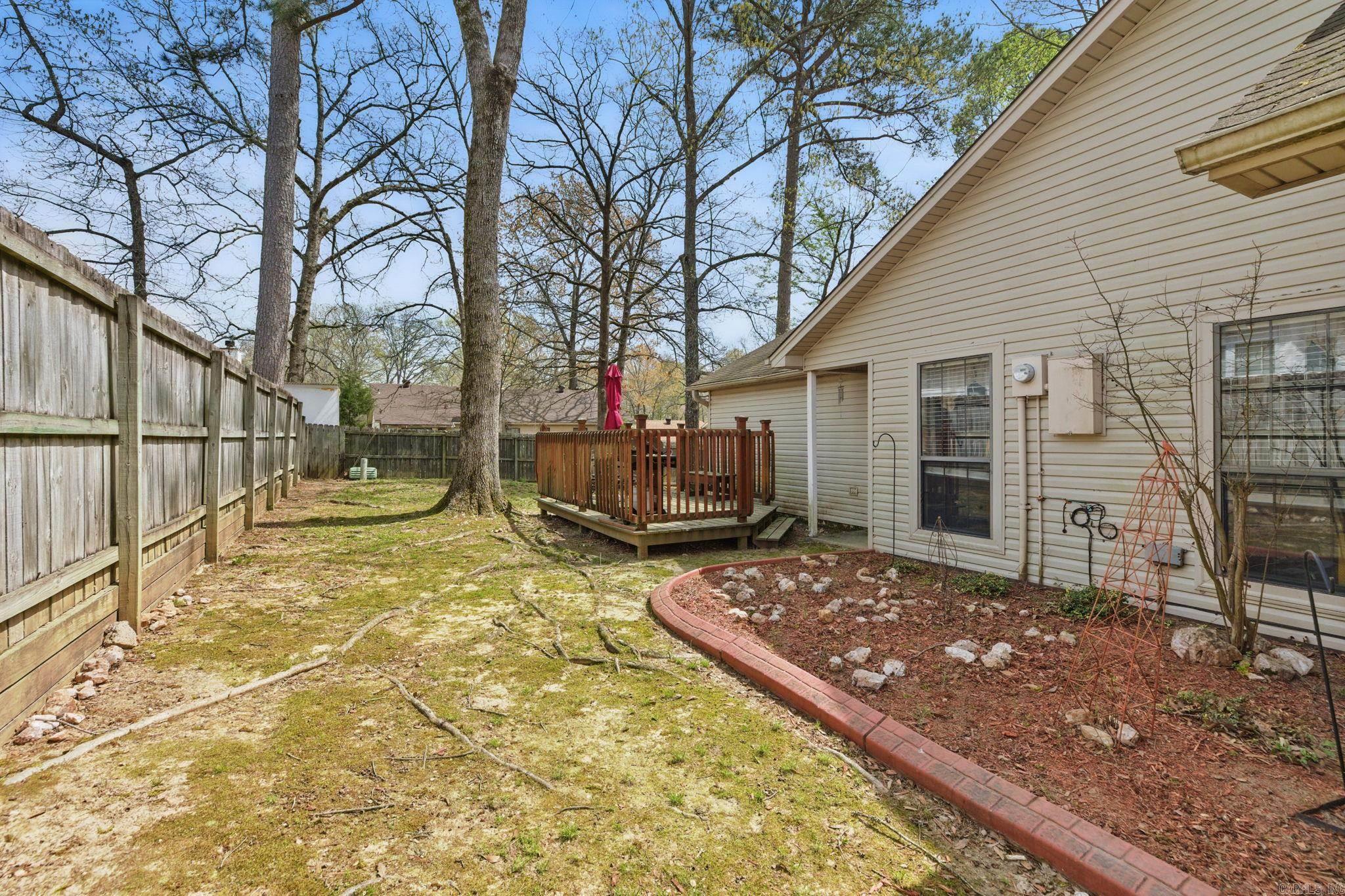 3  Redleaf Cir  Little Rock, AR