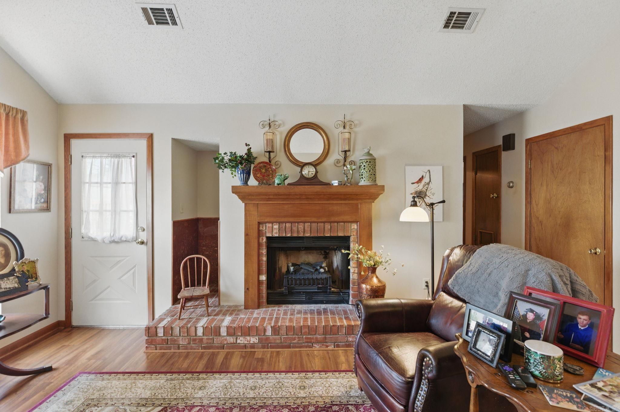 3  Redleaf Cir  Little Rock, AR