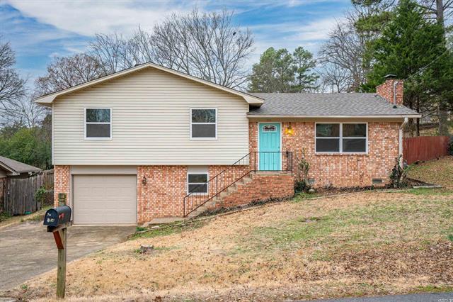 204  Gladstone  Hot Springs, AR
