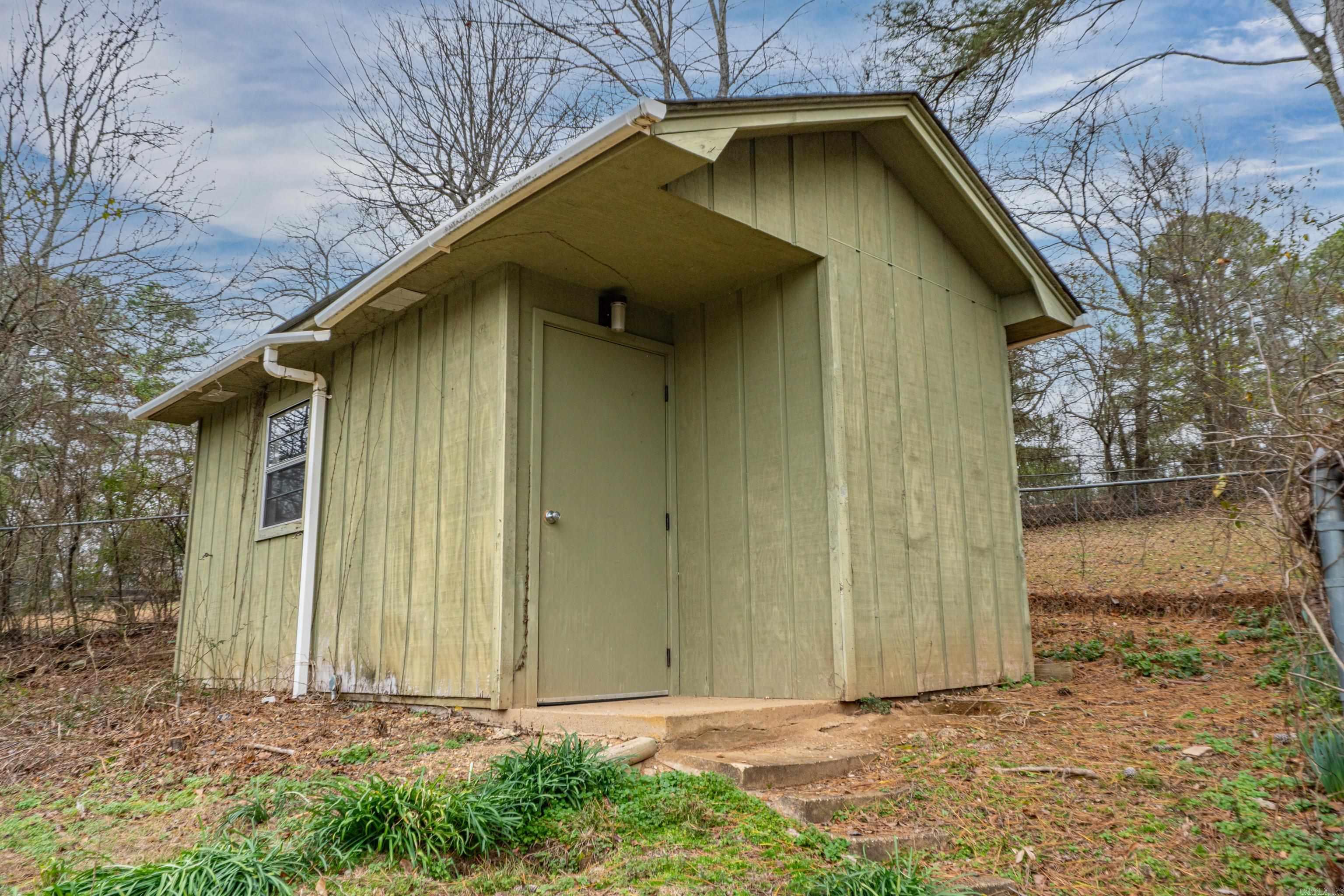 204  Gladstone  Hot Springs, AR