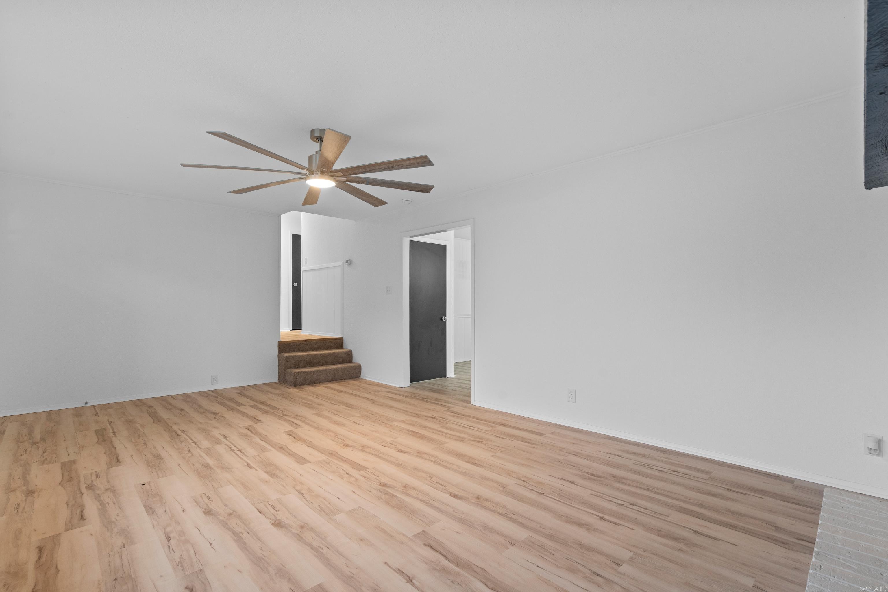 204  Gladstone  Hot Springs, AR