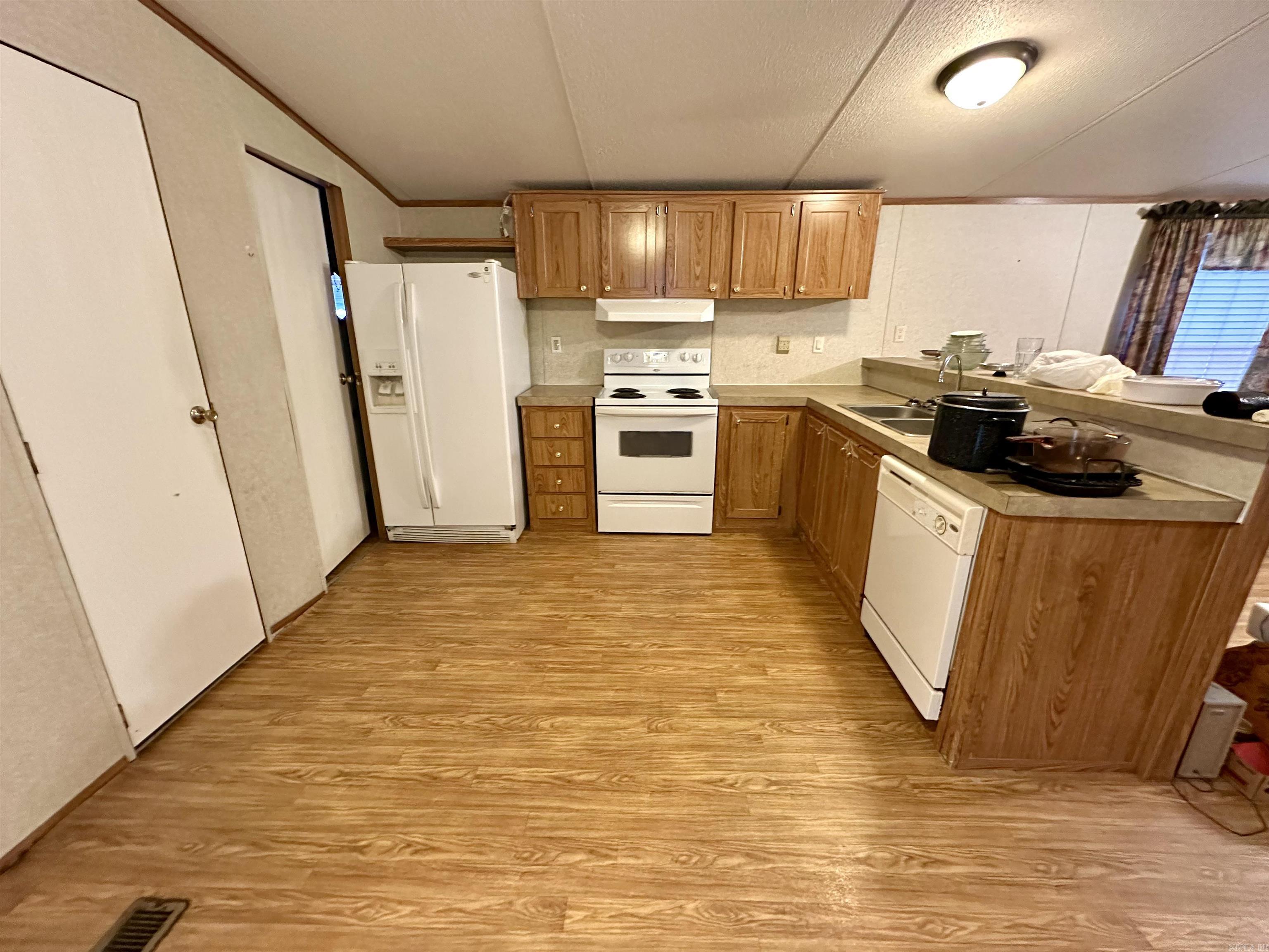 7581 S Highway 35  Rison, AR