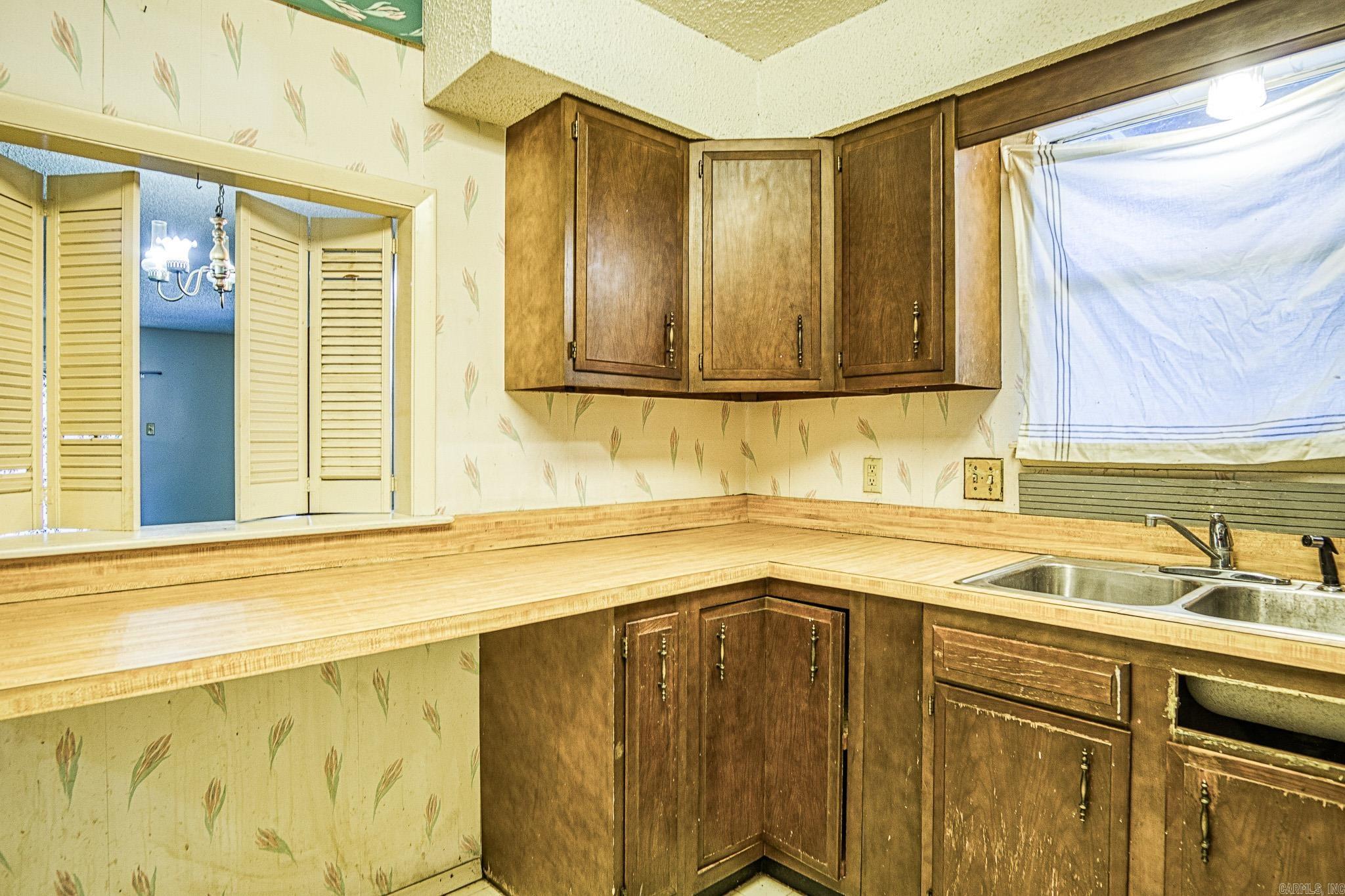 160  Cooper  Hot Springs, AR