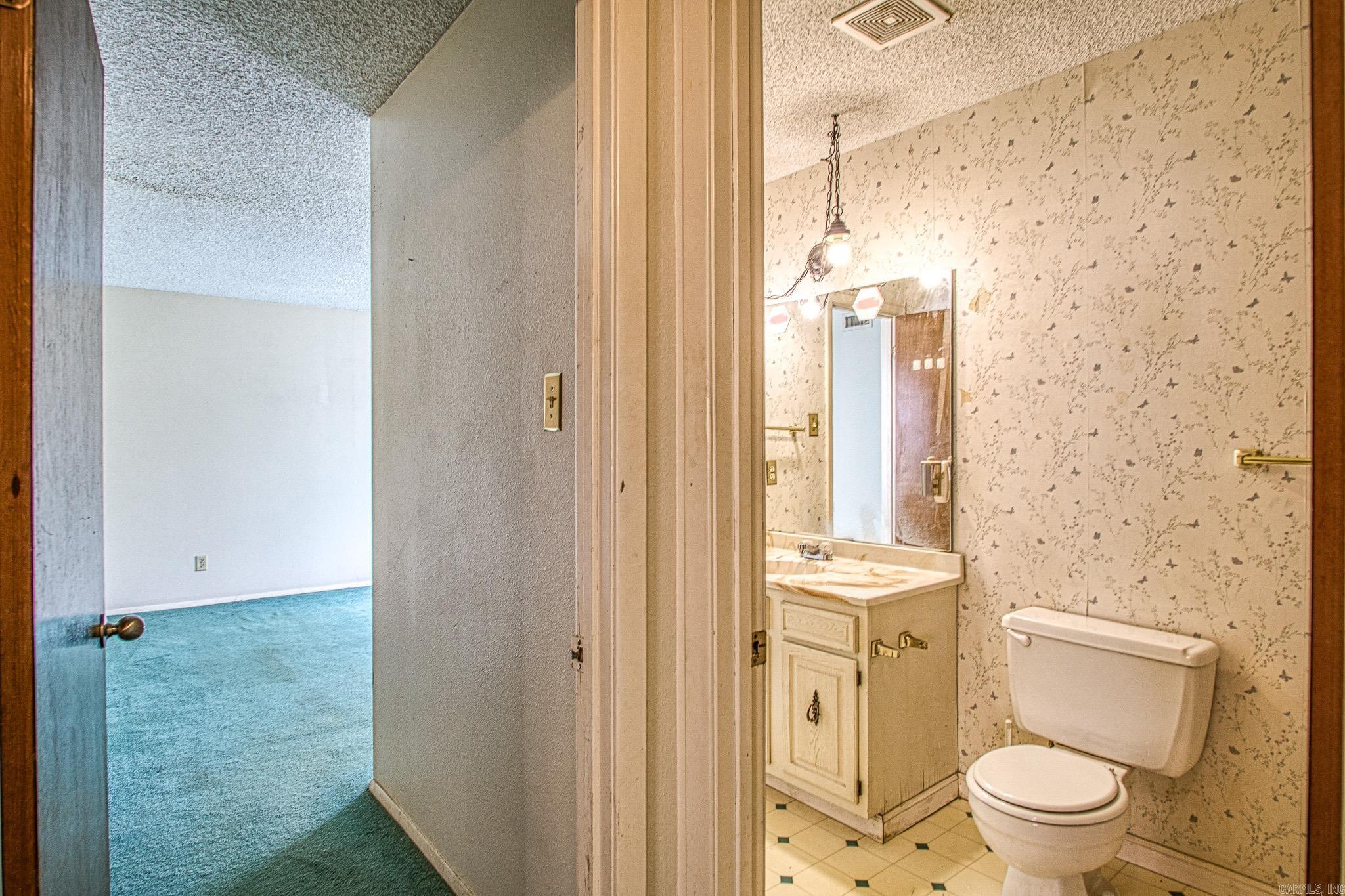 160  Cooper  Hot Springs, AR