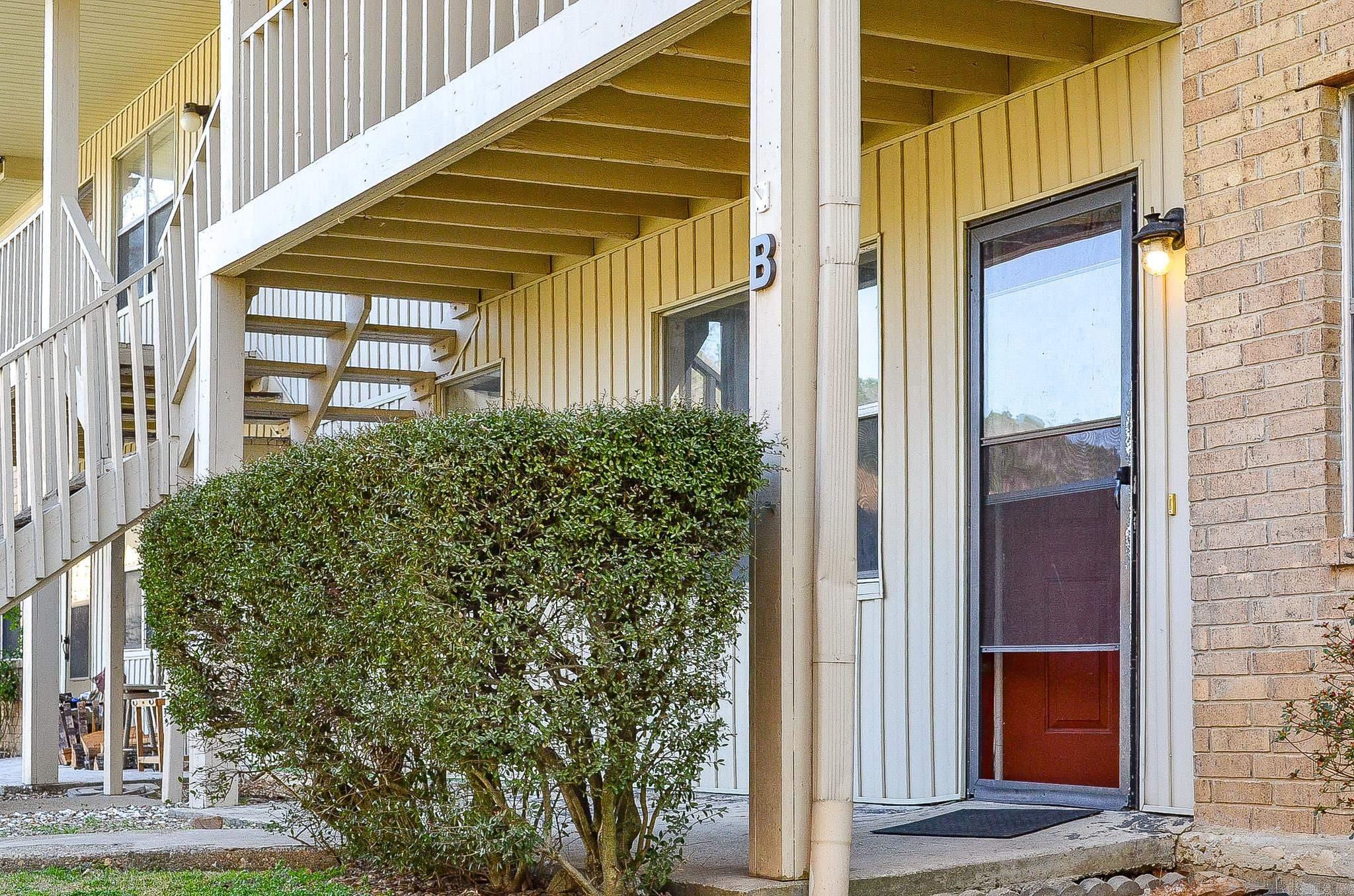 160  Cooper  Hot Springs, AR