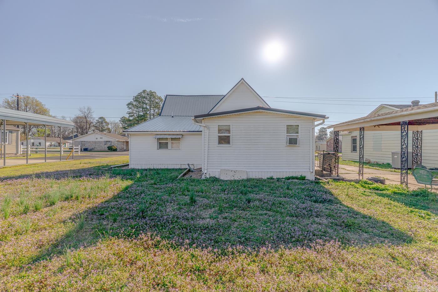908 S 7th  Paragould, AR