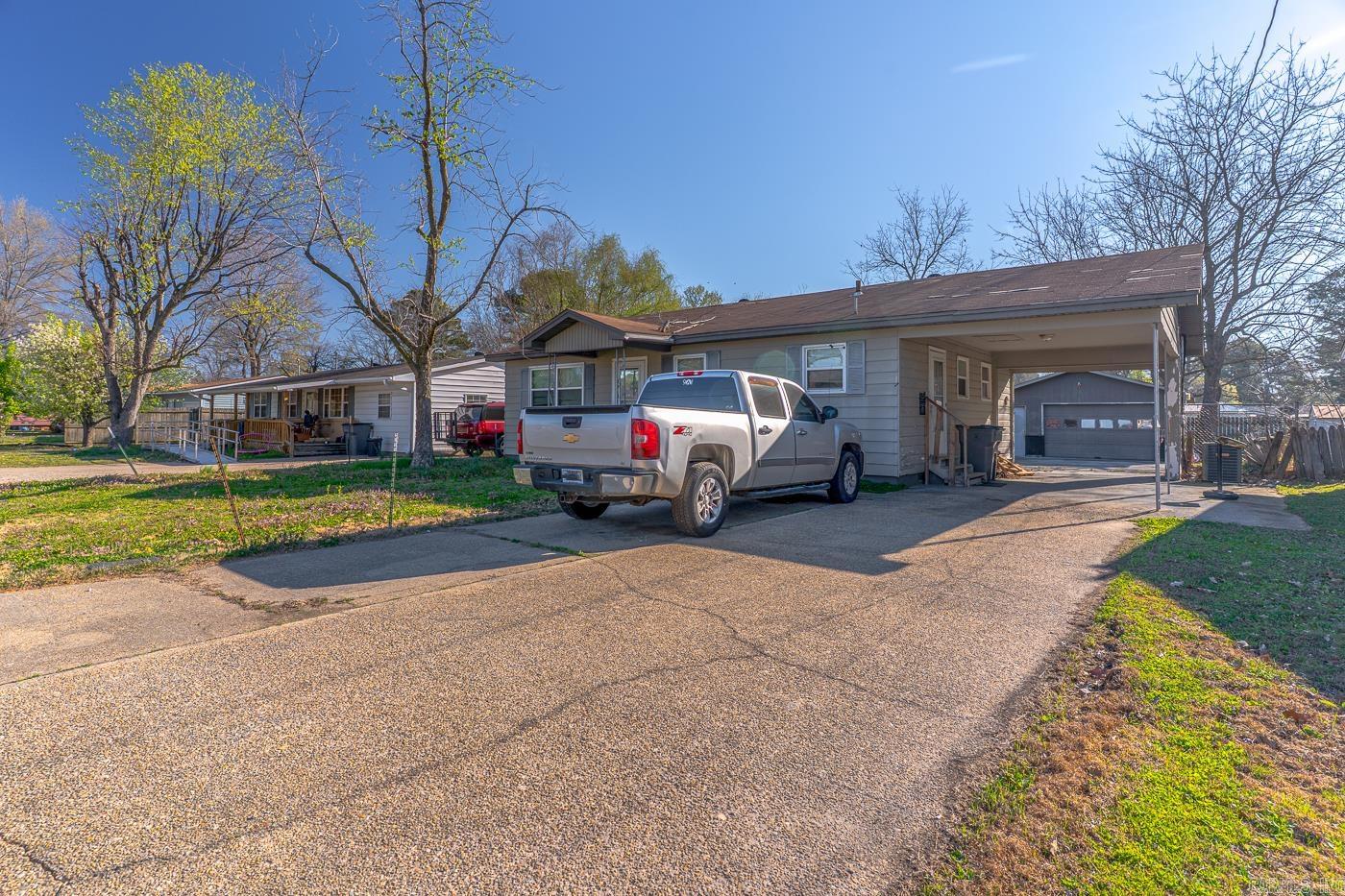 201 S 13th  Paragould, AR