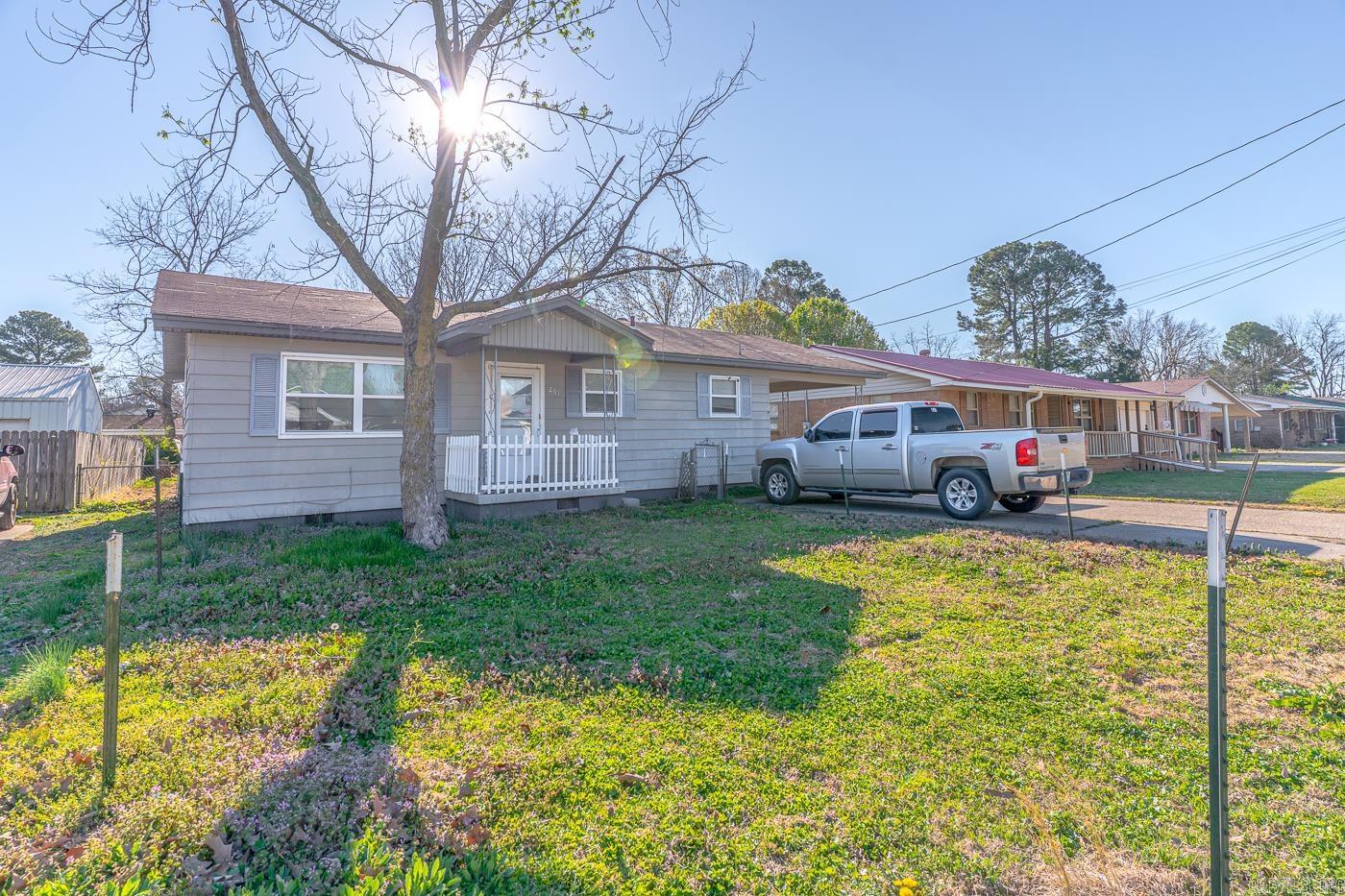 201 S 13th  Paragould, AR