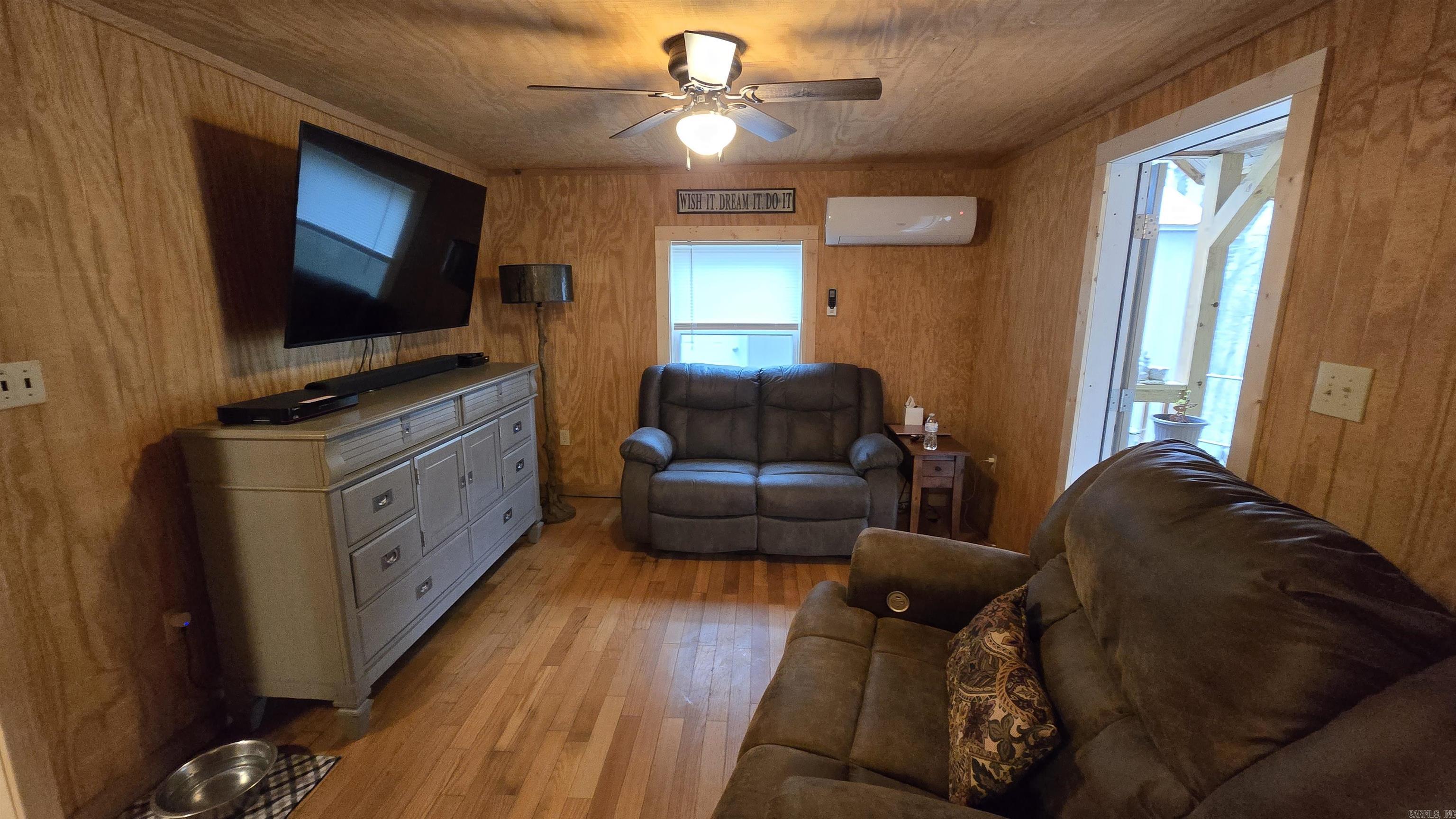 1745  Sandiff  Shirley, AR