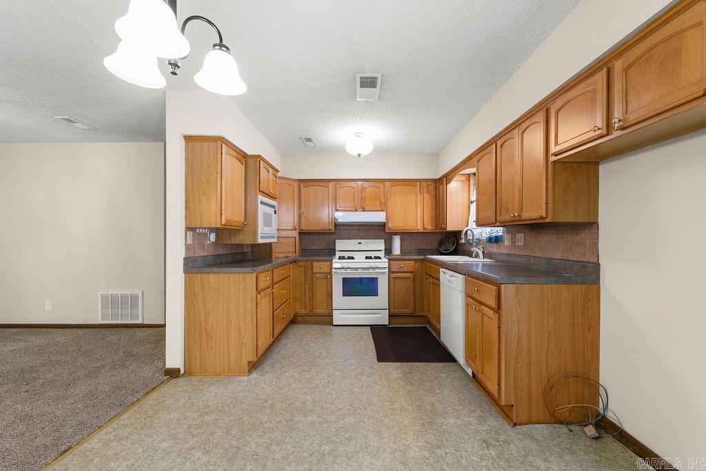 191  Cedar Crest Dr  Clinton, AR