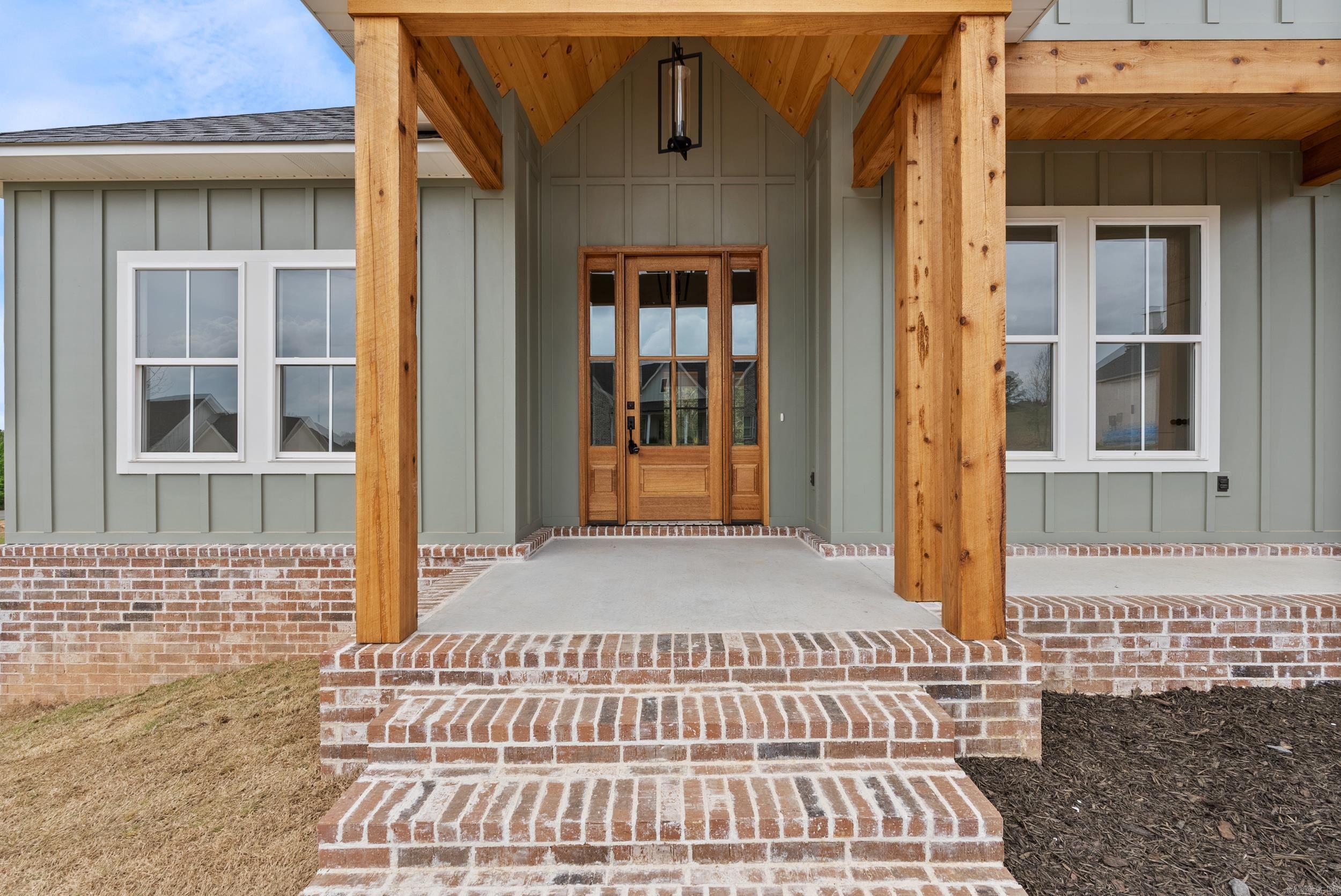 7  Avrey Lane  Greenbrier, AR