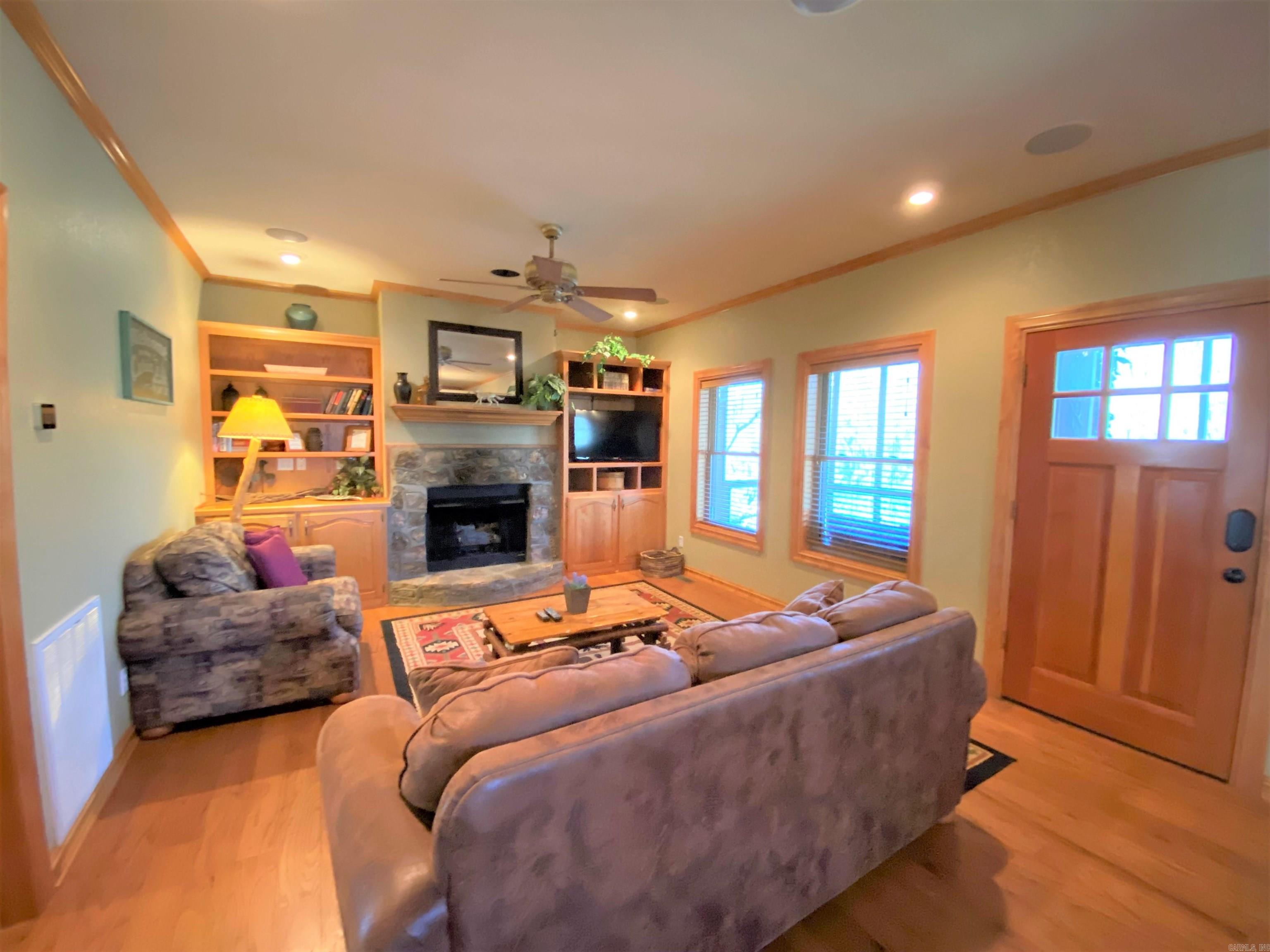 22  Lobo  Heber Springs, AR