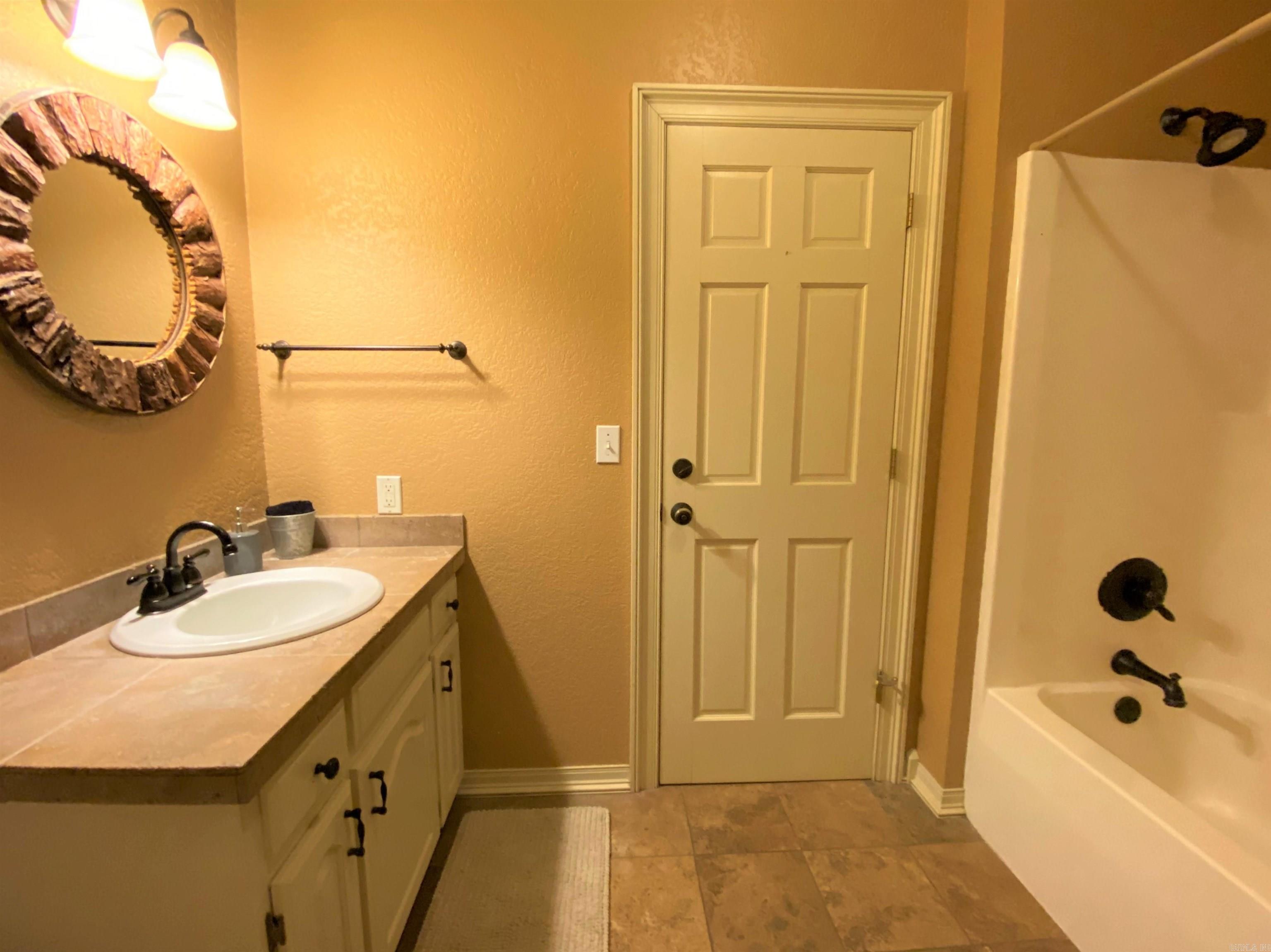 22  Lobo  Heber Springs, AR